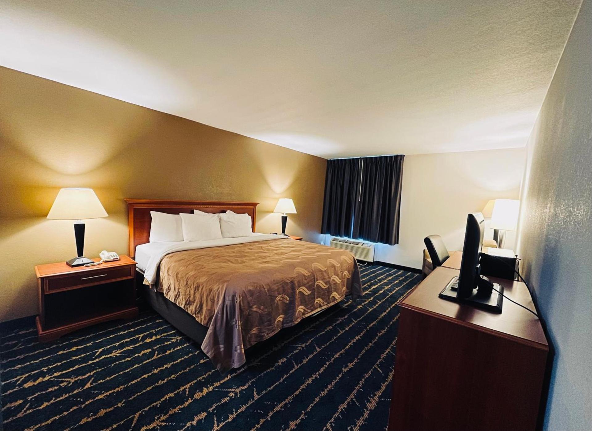 Quality Inn photo 12