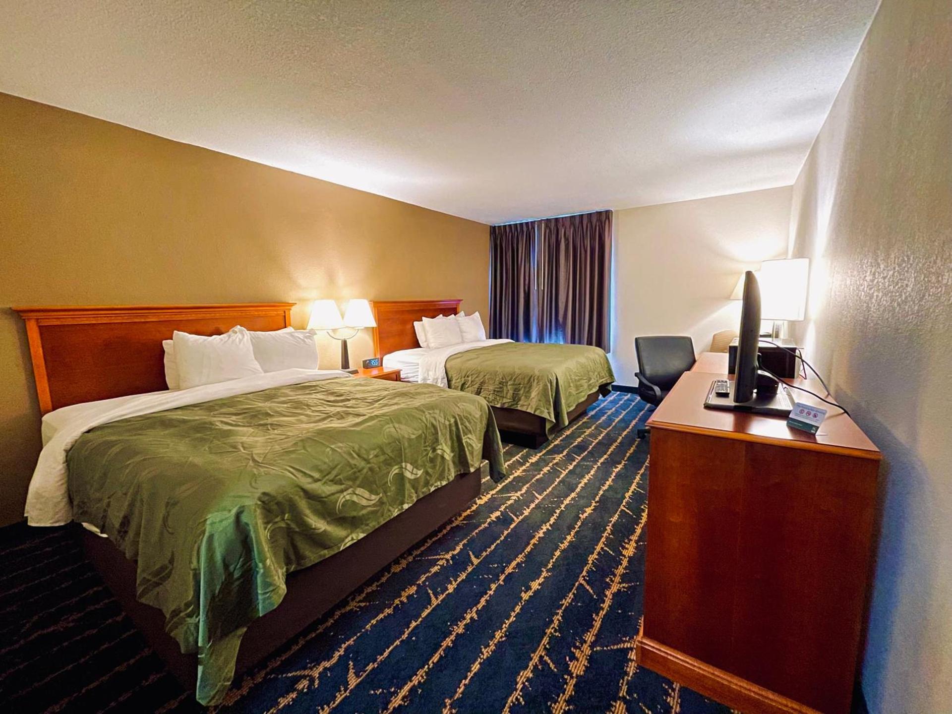 Quality Inn photo 10