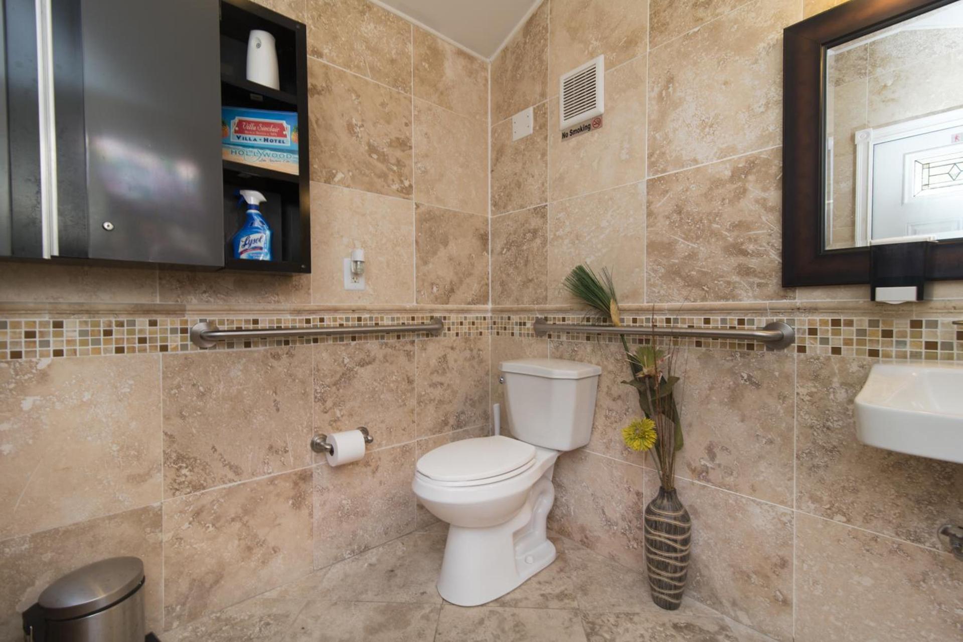Villa Sinclair Beach Suites and Spa photo 36