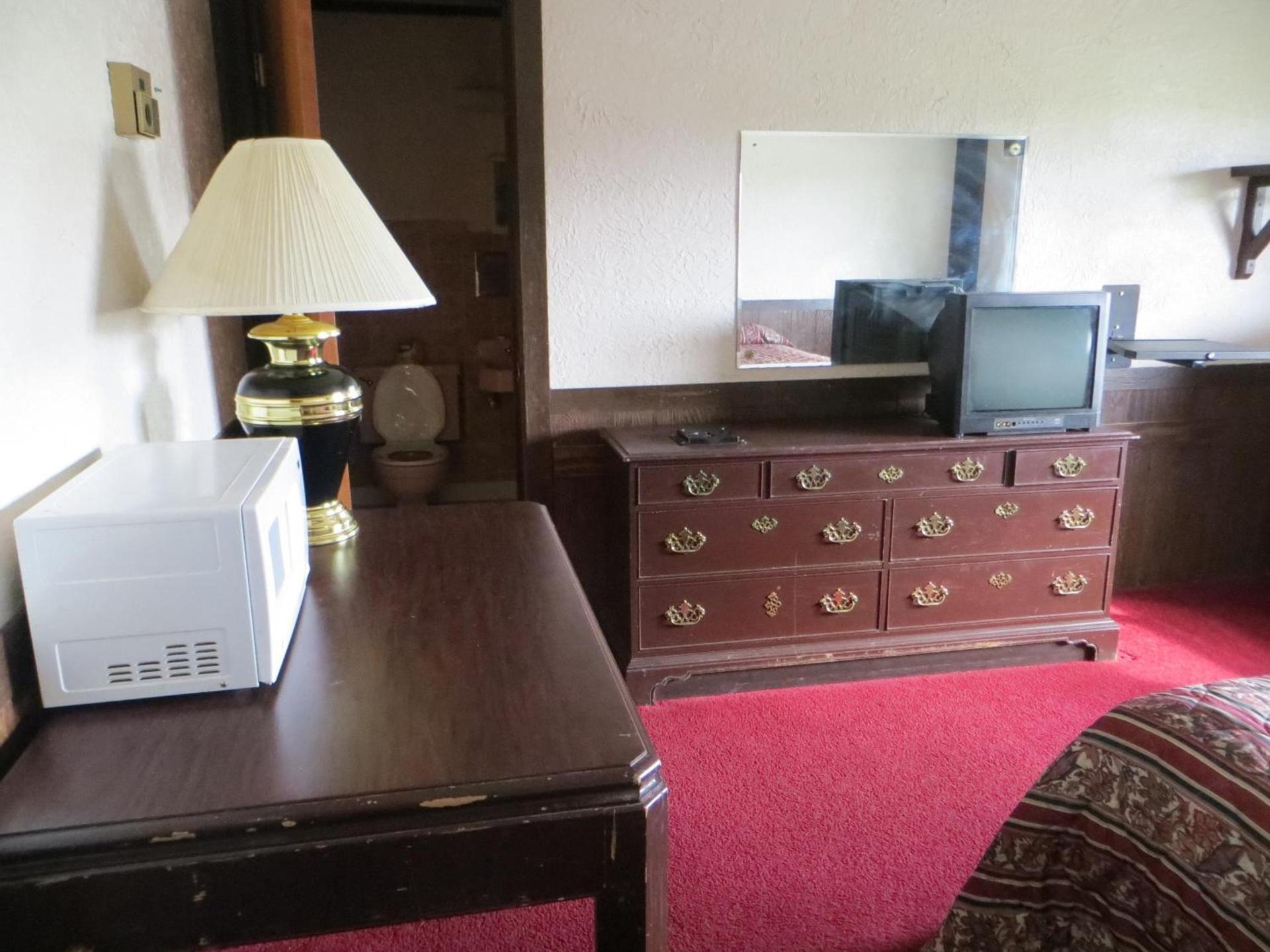 Lincoln Lodge Motel photo 27