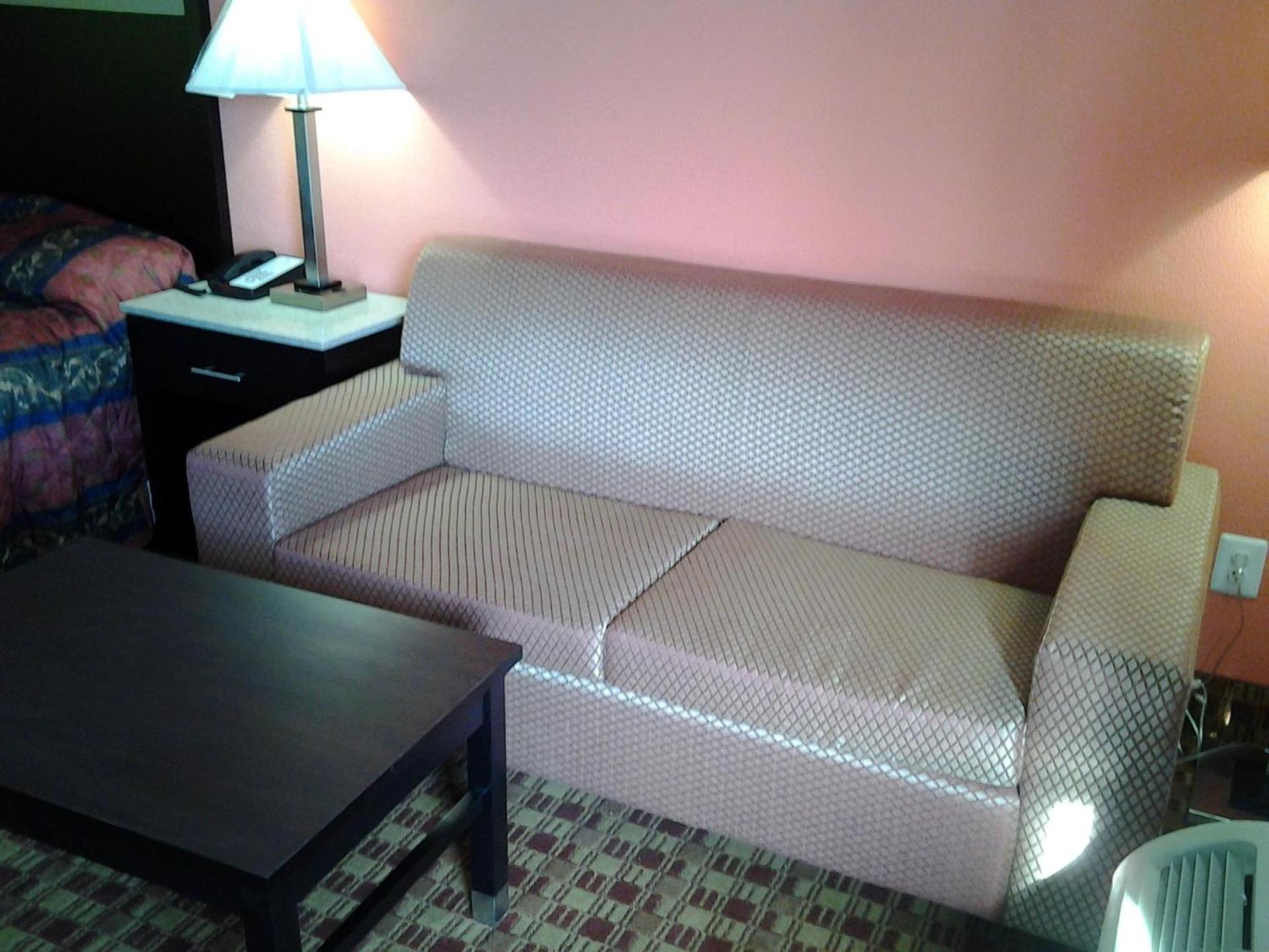 Elkton Lodge photo 9