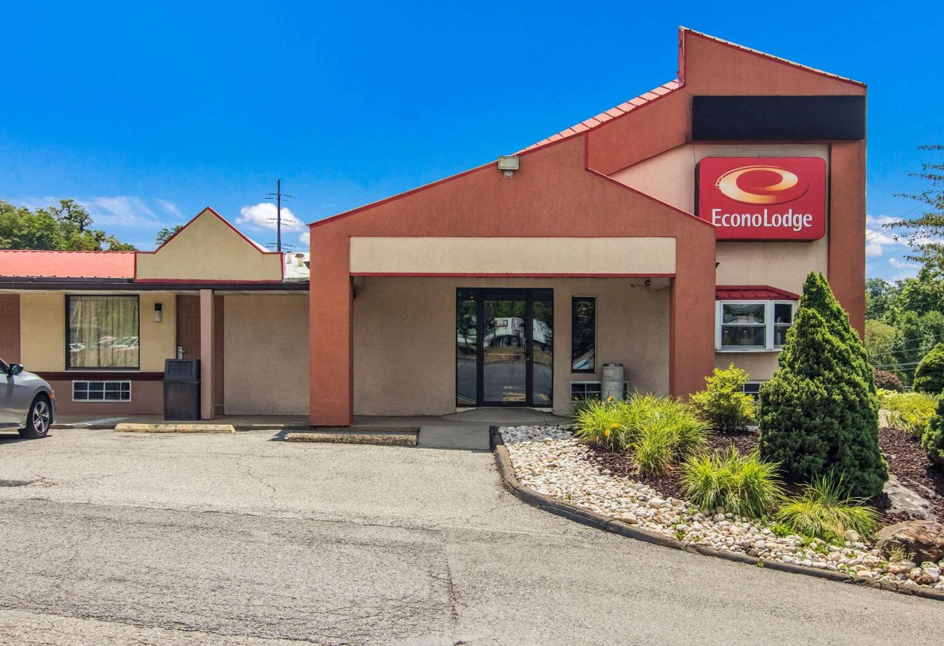 Econo Lodge Pittsburgh I-79 photo 3