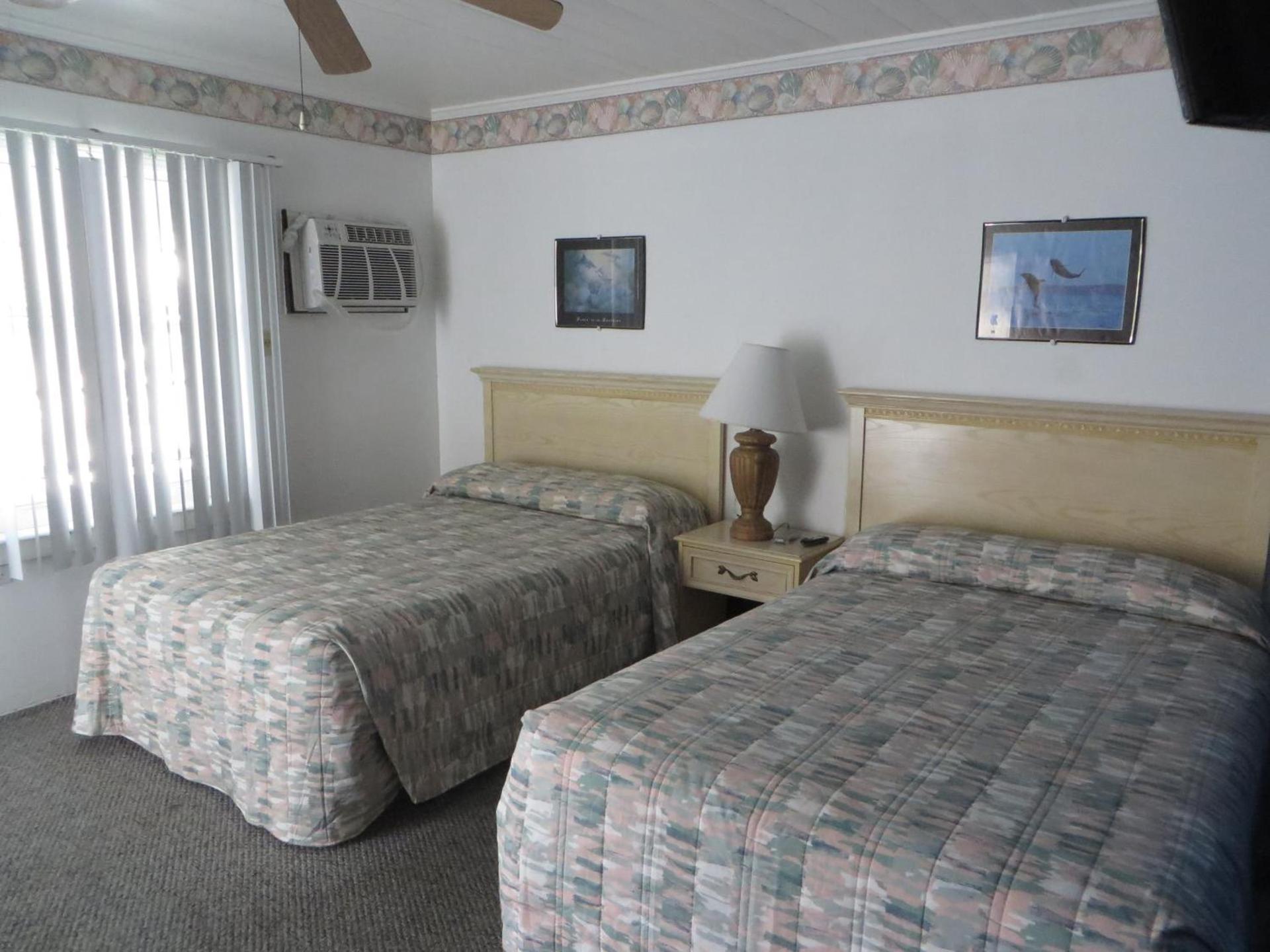 Royal Palms Motel photo 3
