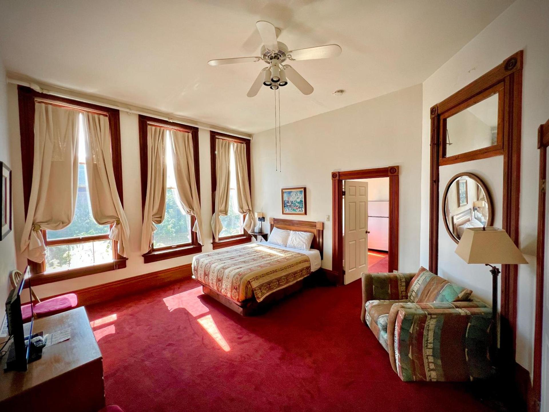 The Monarch Hotel photo 15