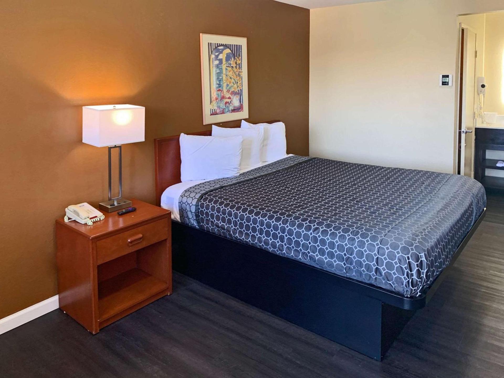 Rodeway Inn Sacramento-University Area photo 9