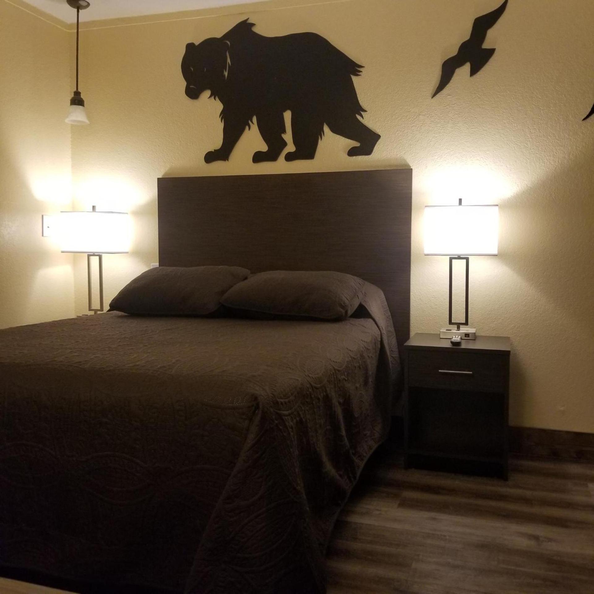 Frontier Lodge photo 19