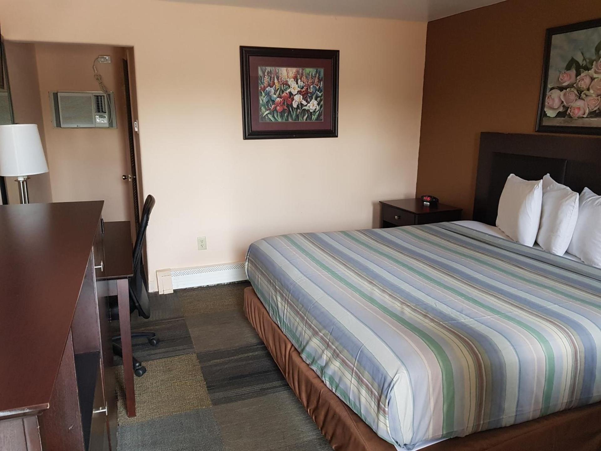 Greenway Motel photo 7