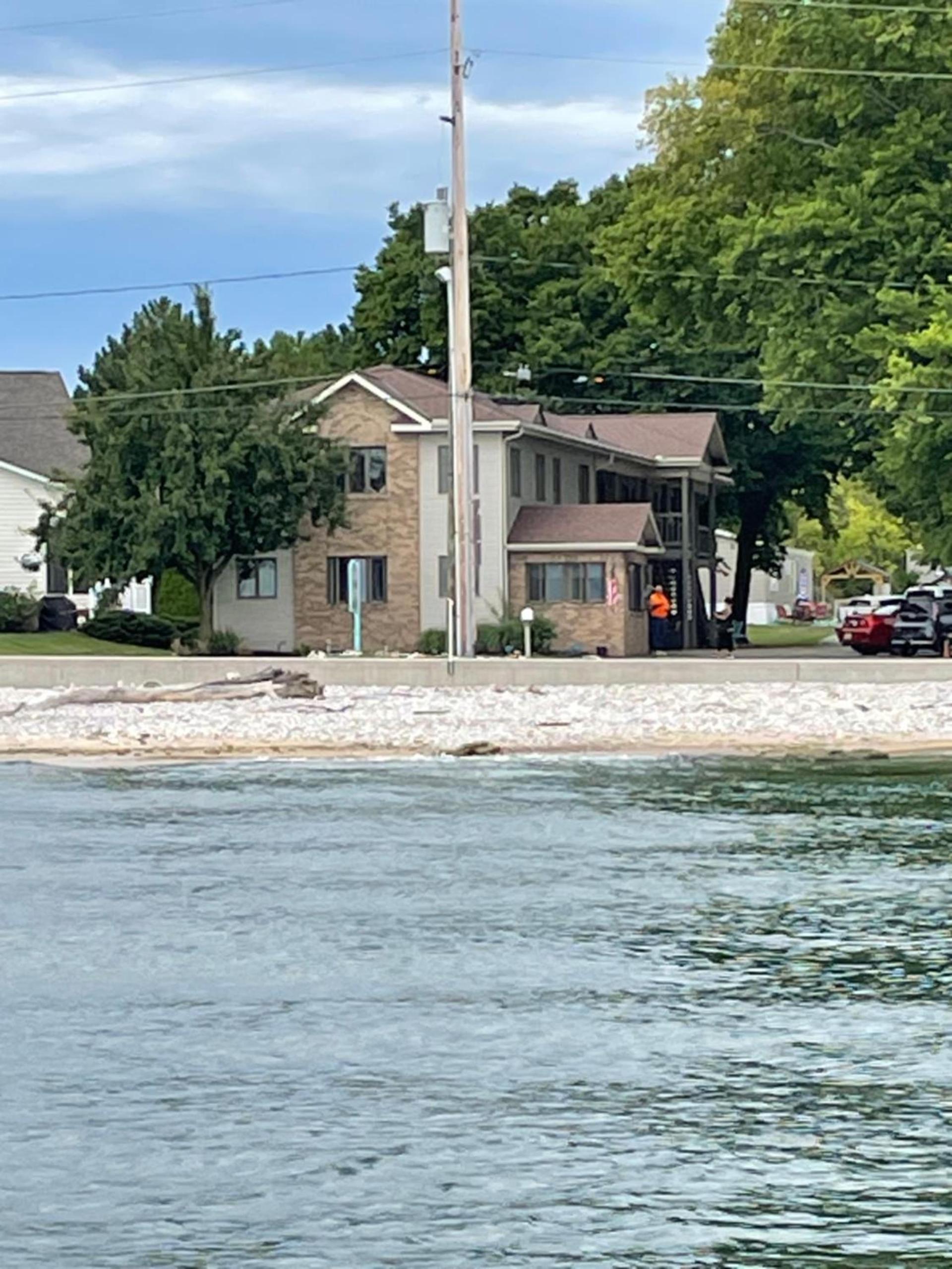 Lake Point Motel photo 35