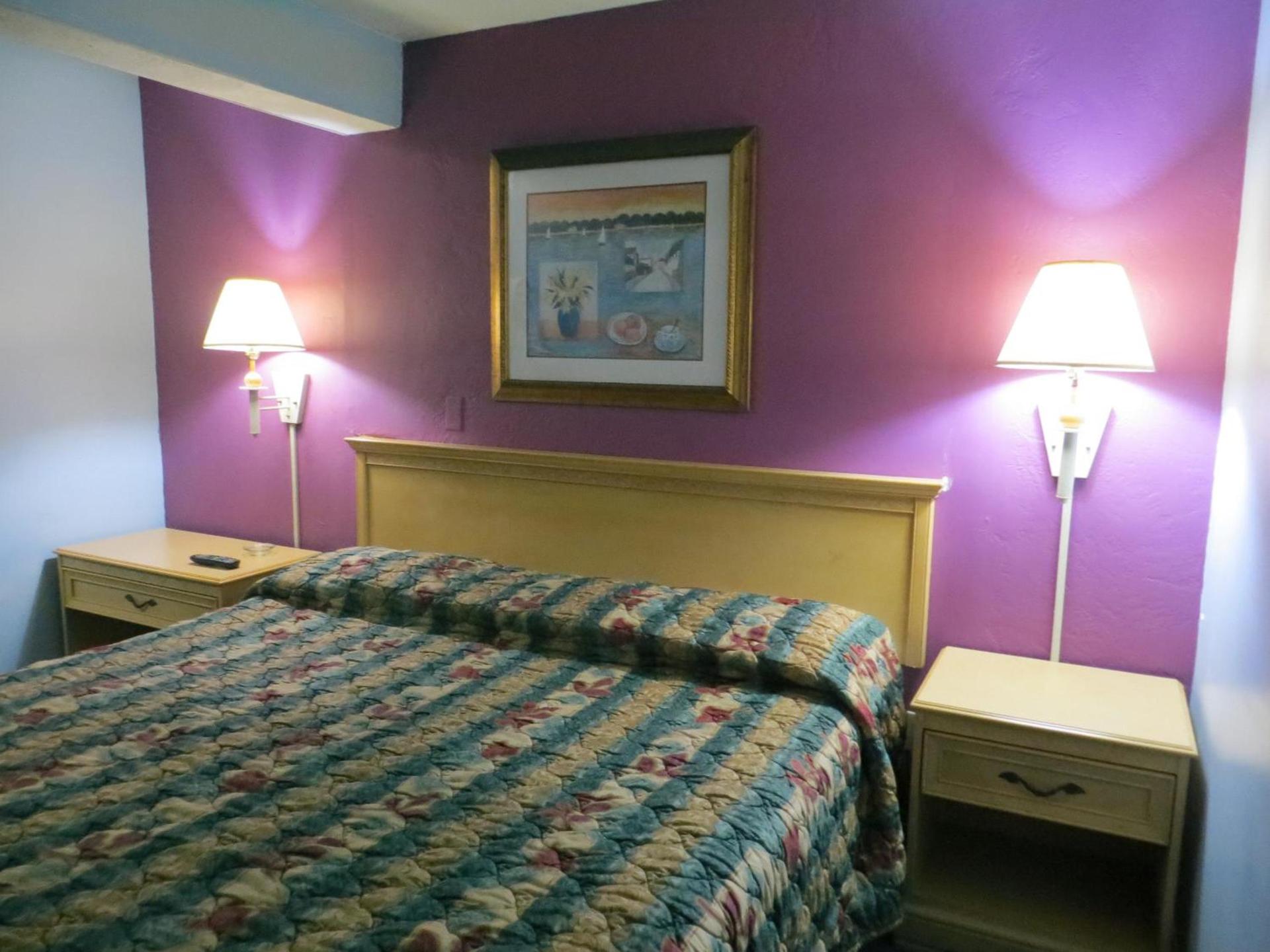 Skyway Motel photo 6