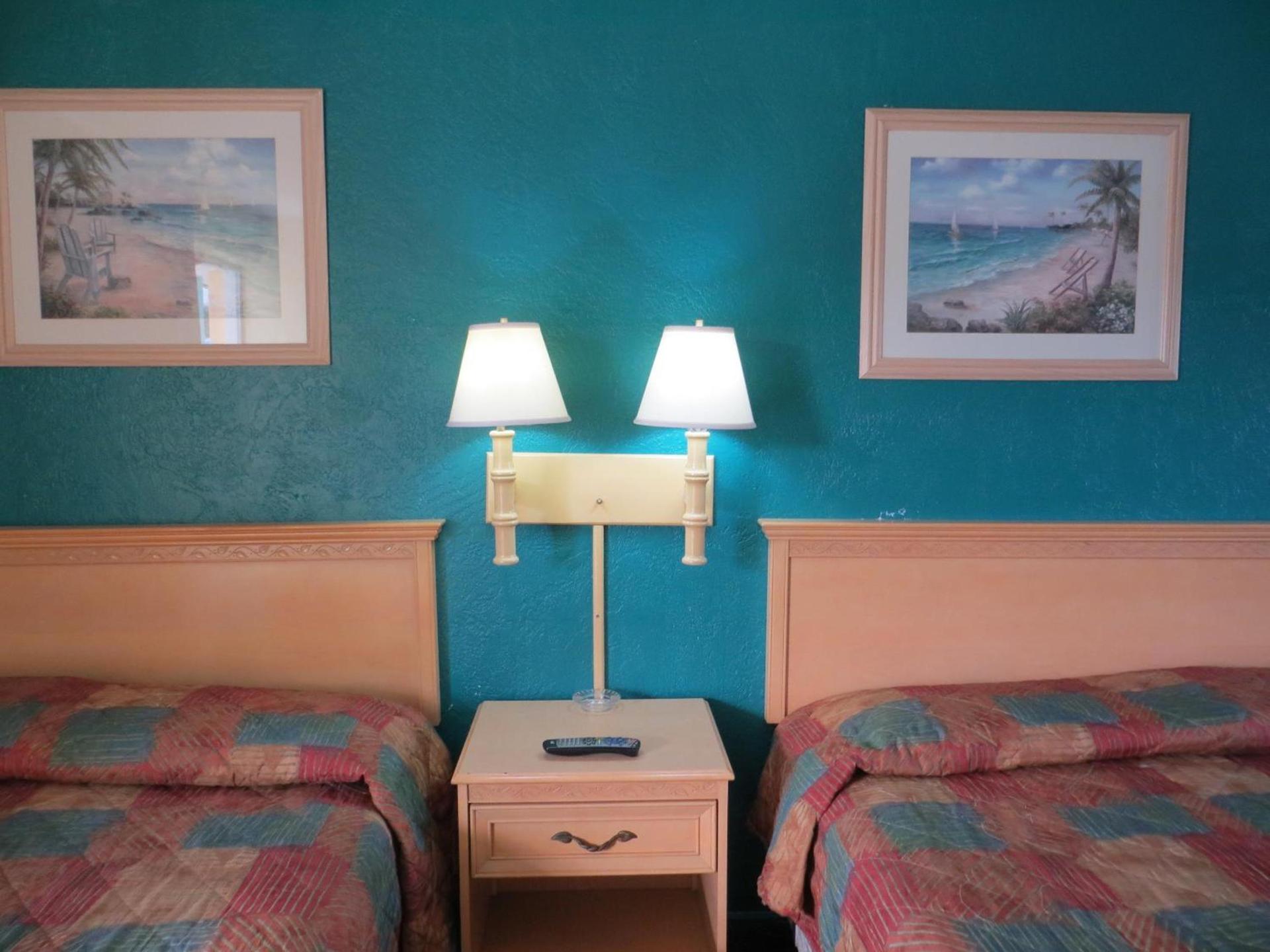Skyway Motel photo 7