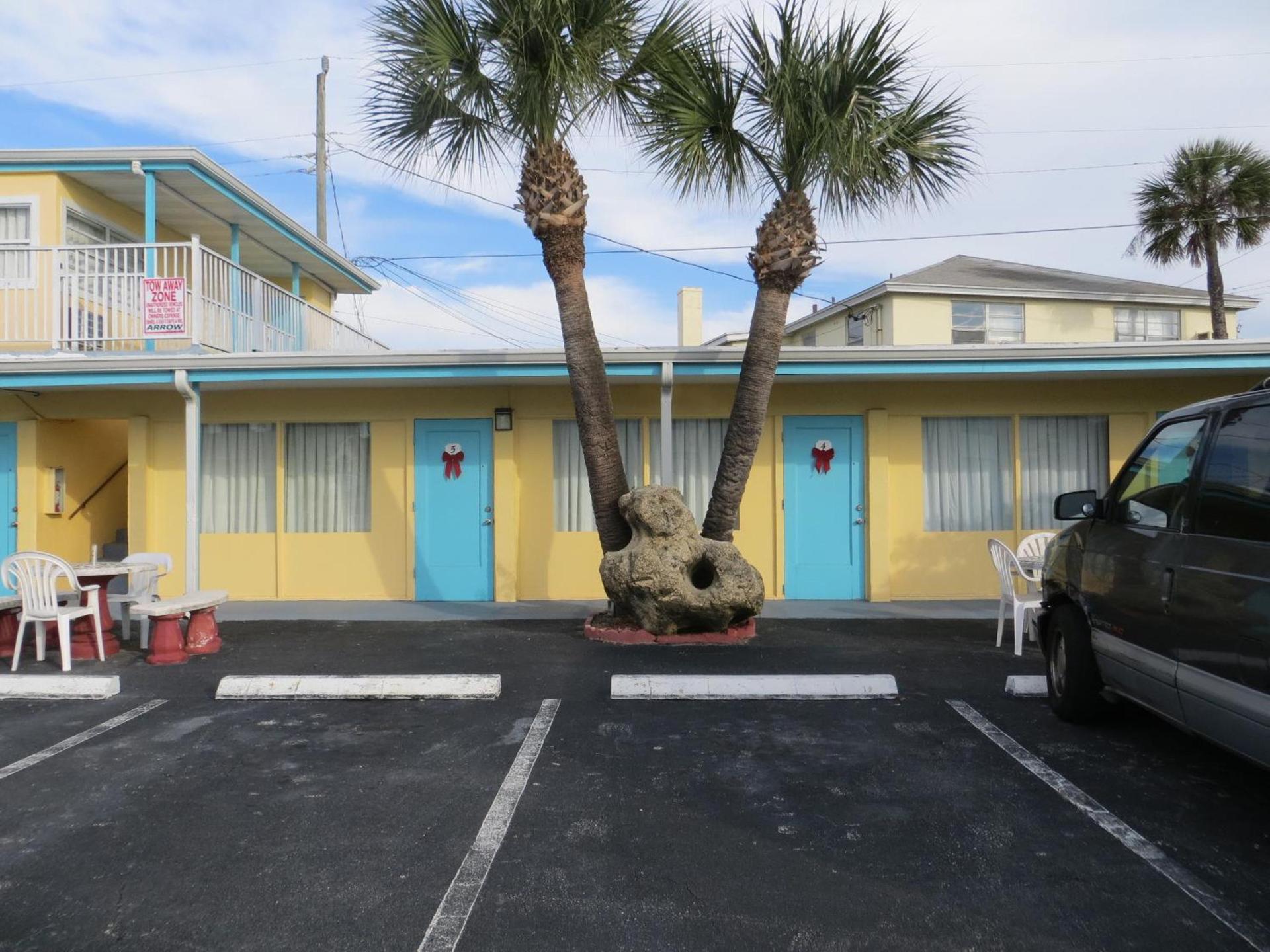 Skyway Motel photo 19