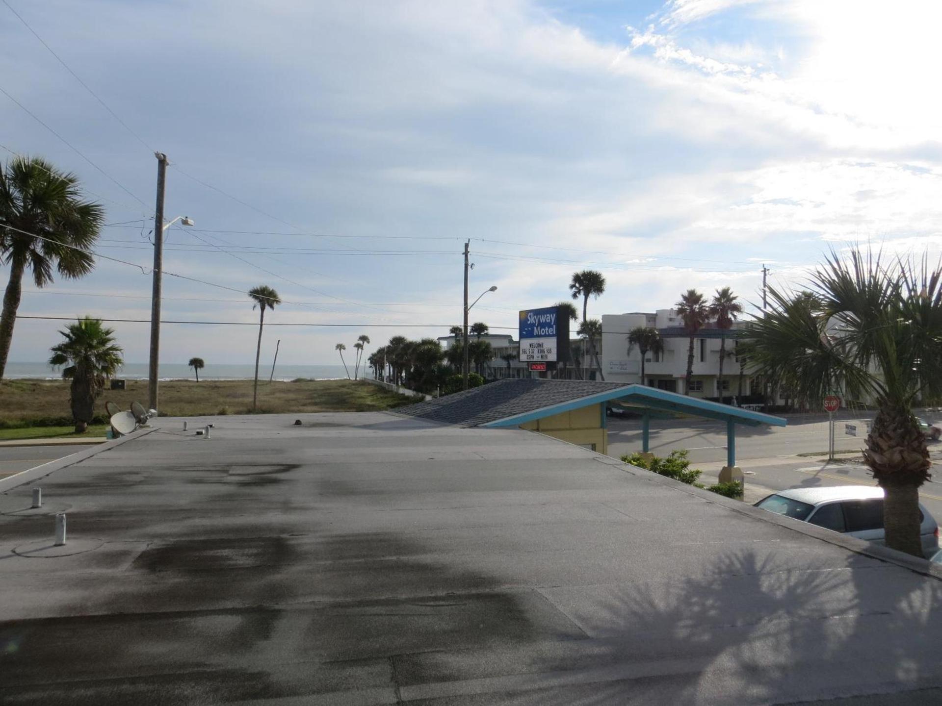 Skyway Motel photo 21