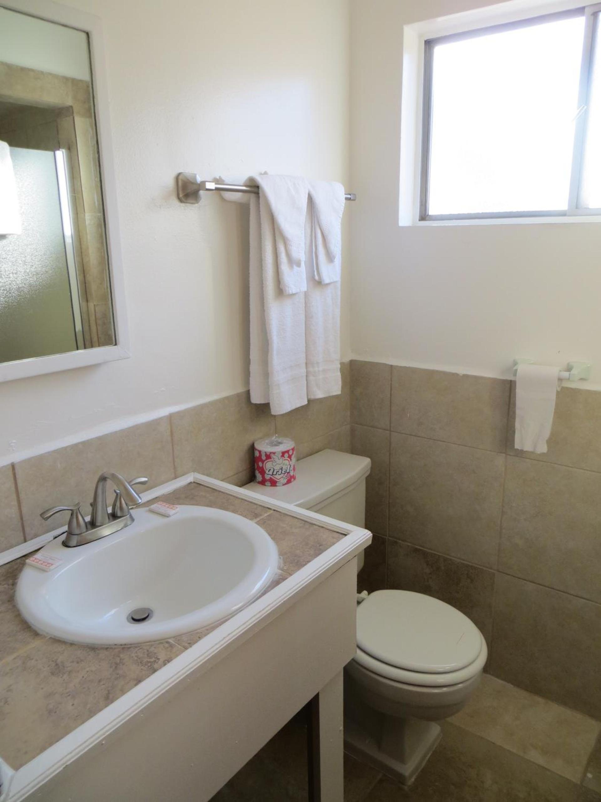 Capri Motel photo 19