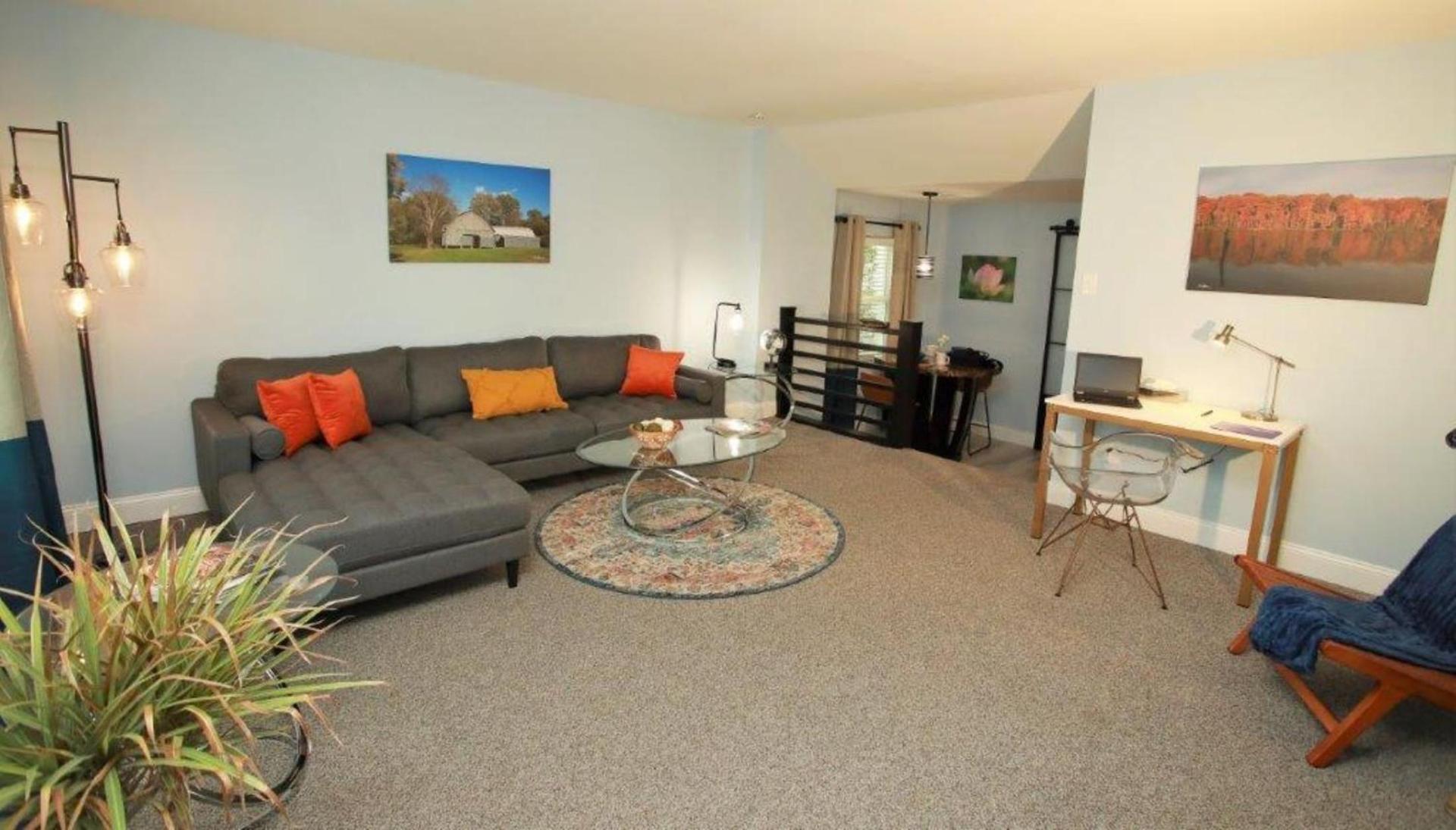 Pentagon Suites photo 2