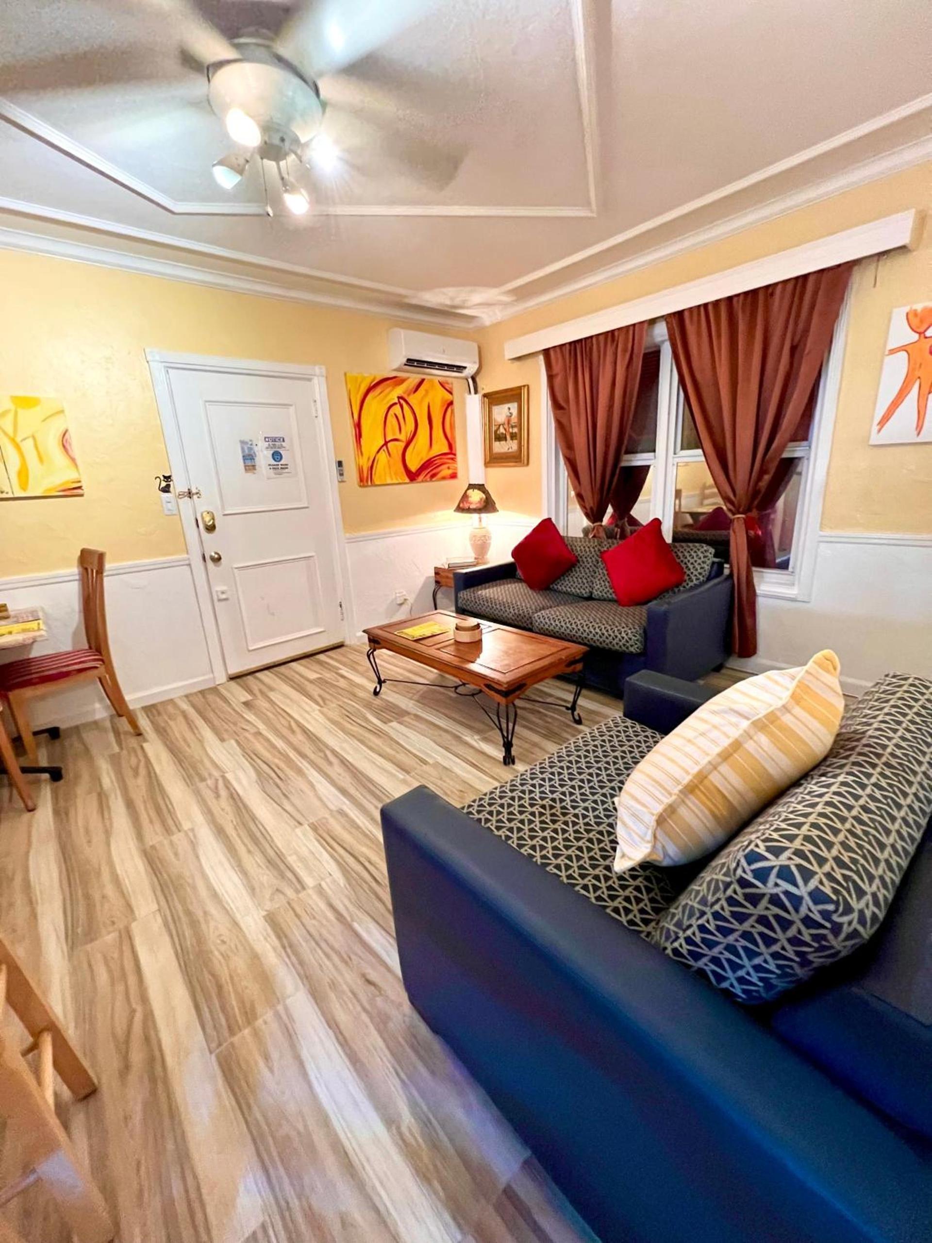 Villa Sinclair Beach Suites and Spa photo 27