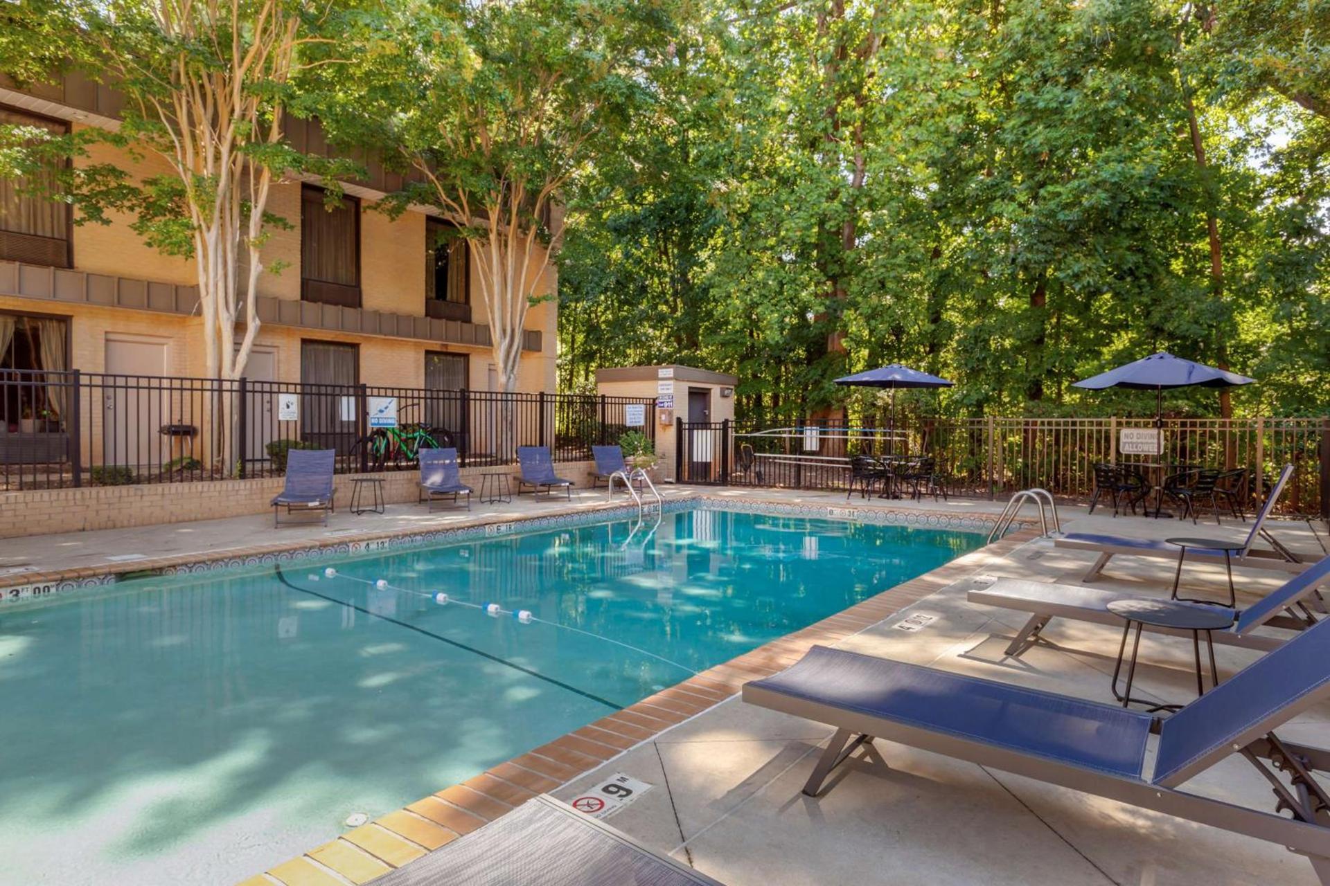 Best Western Plus Cary - NC State photo 32