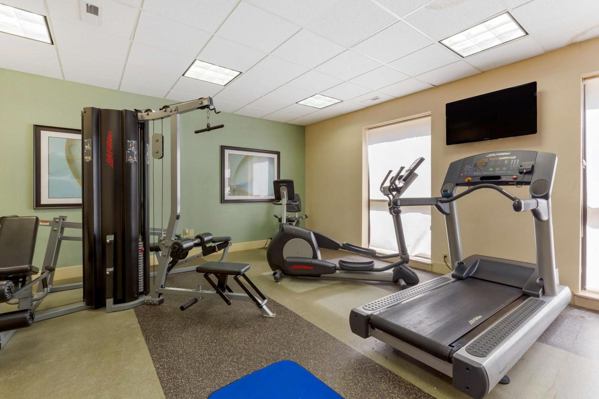 Best Western Plus Cary - NC State photo 12