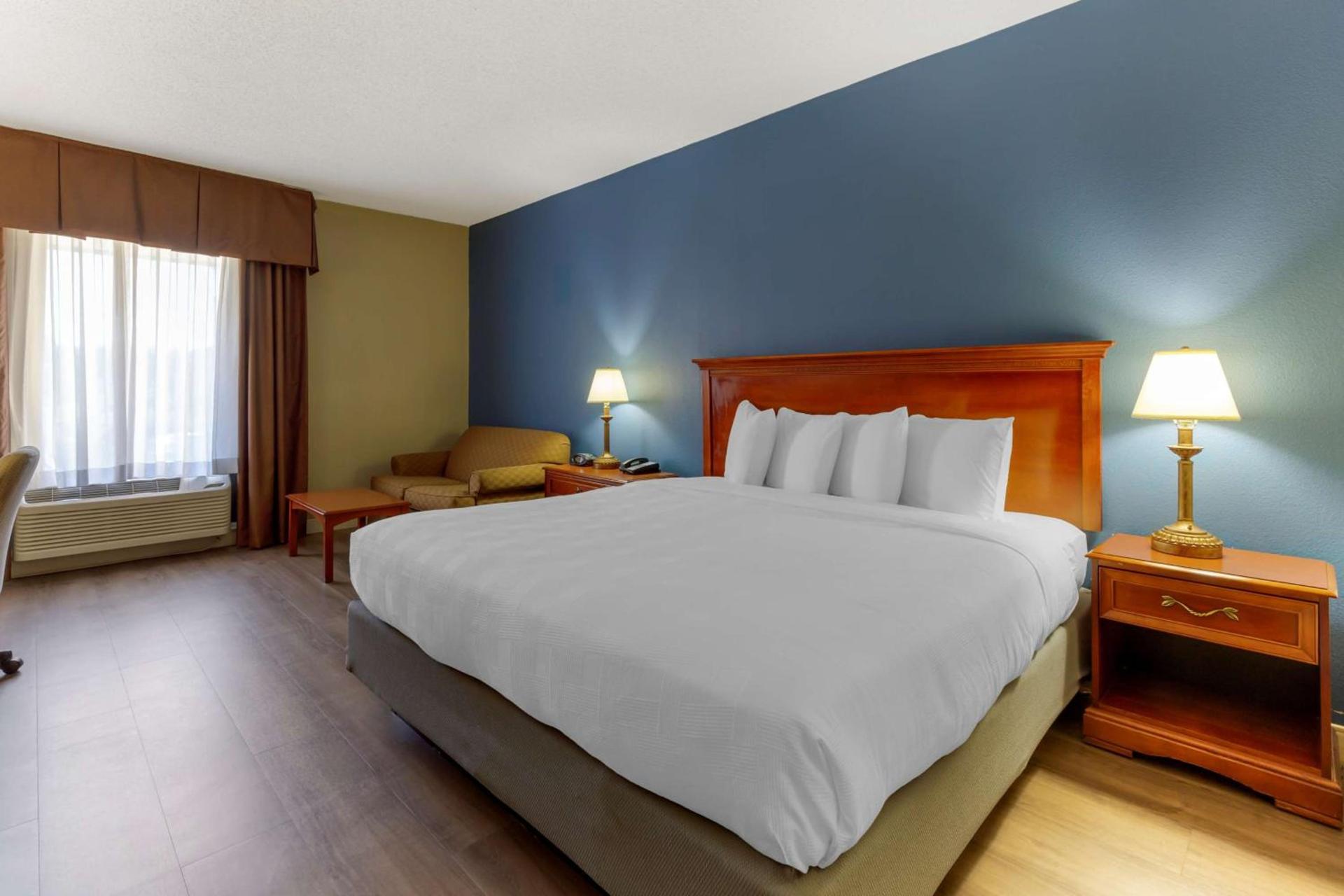 Best Western Plus Cary - NC State photo 16