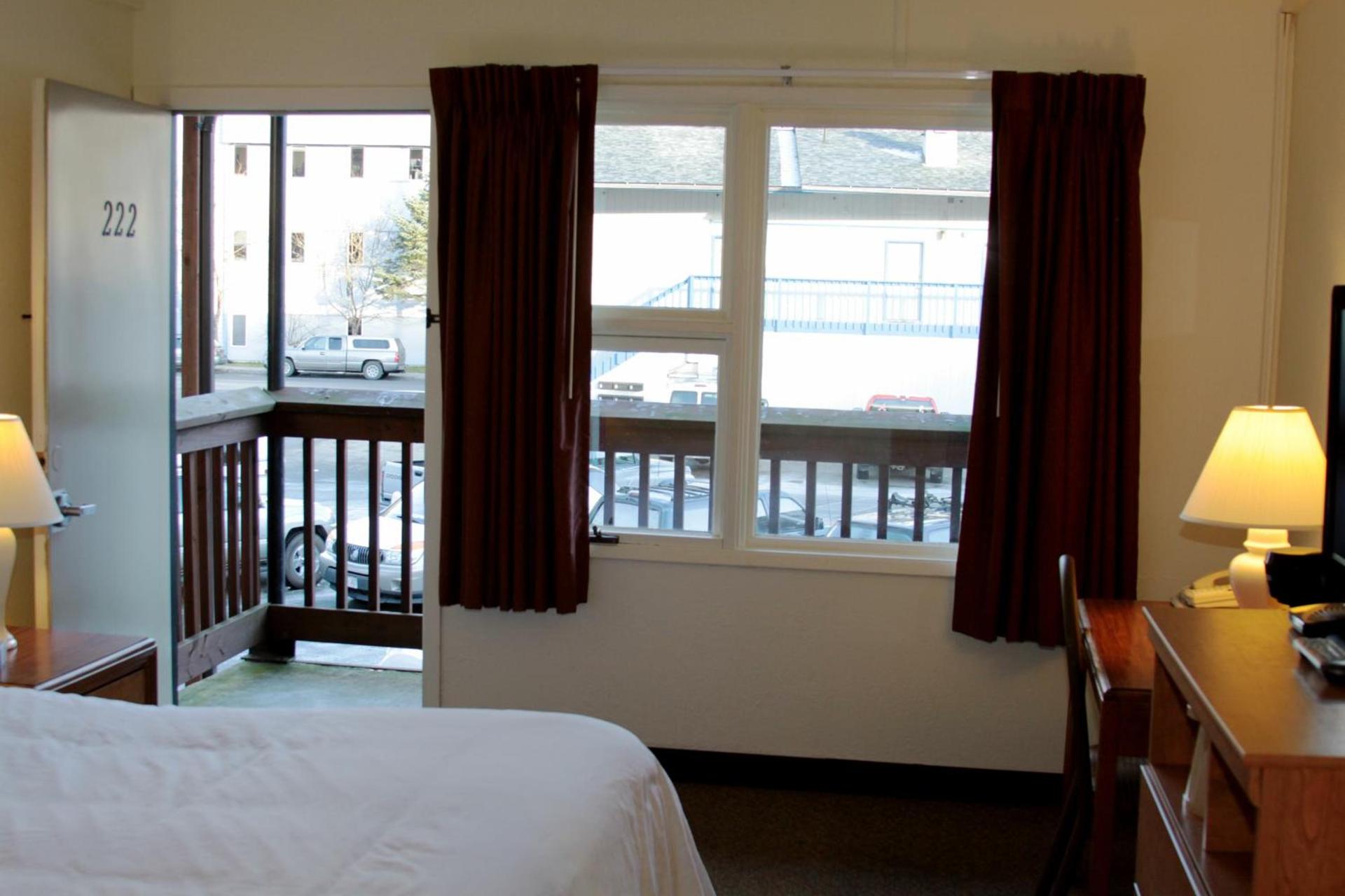 The Driftwood Lodge photo 6
