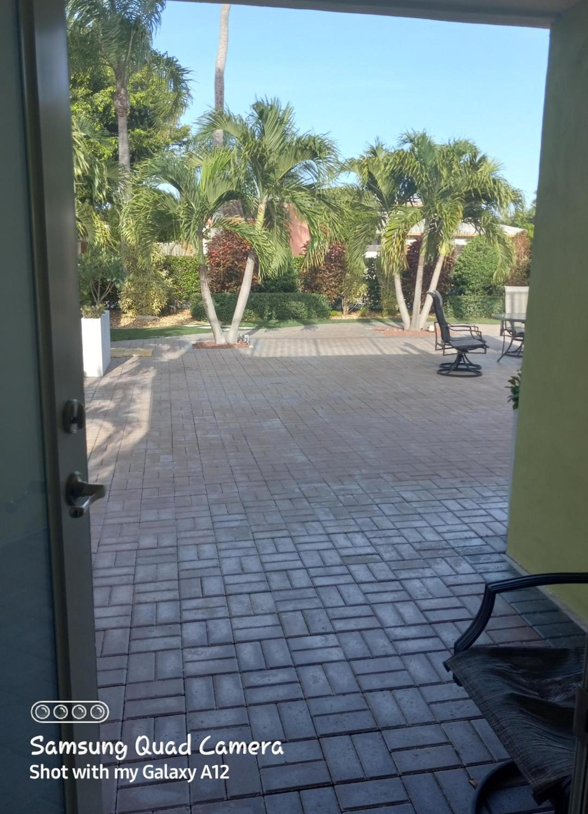 Capri Inn & Apartments photo 15