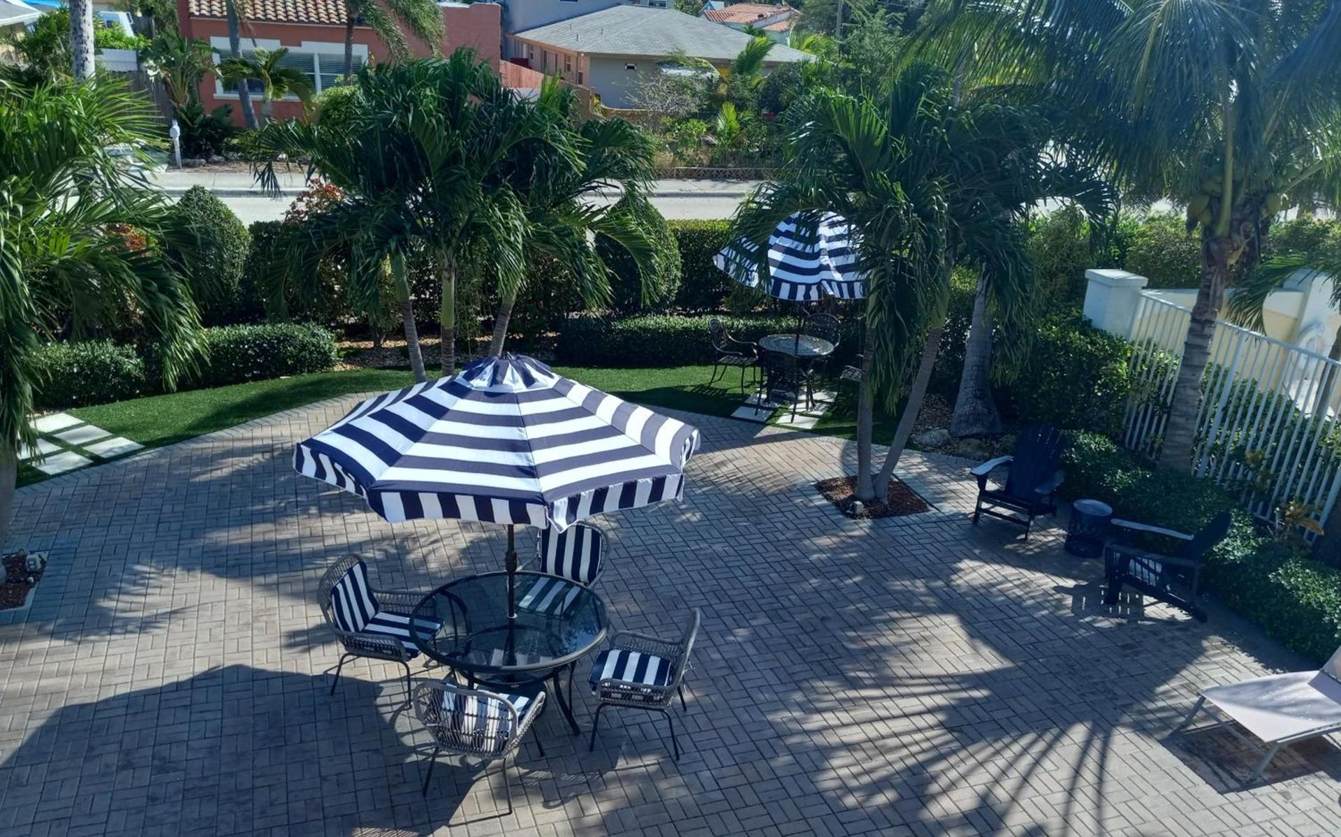Capri Inn & Apartments photo 10