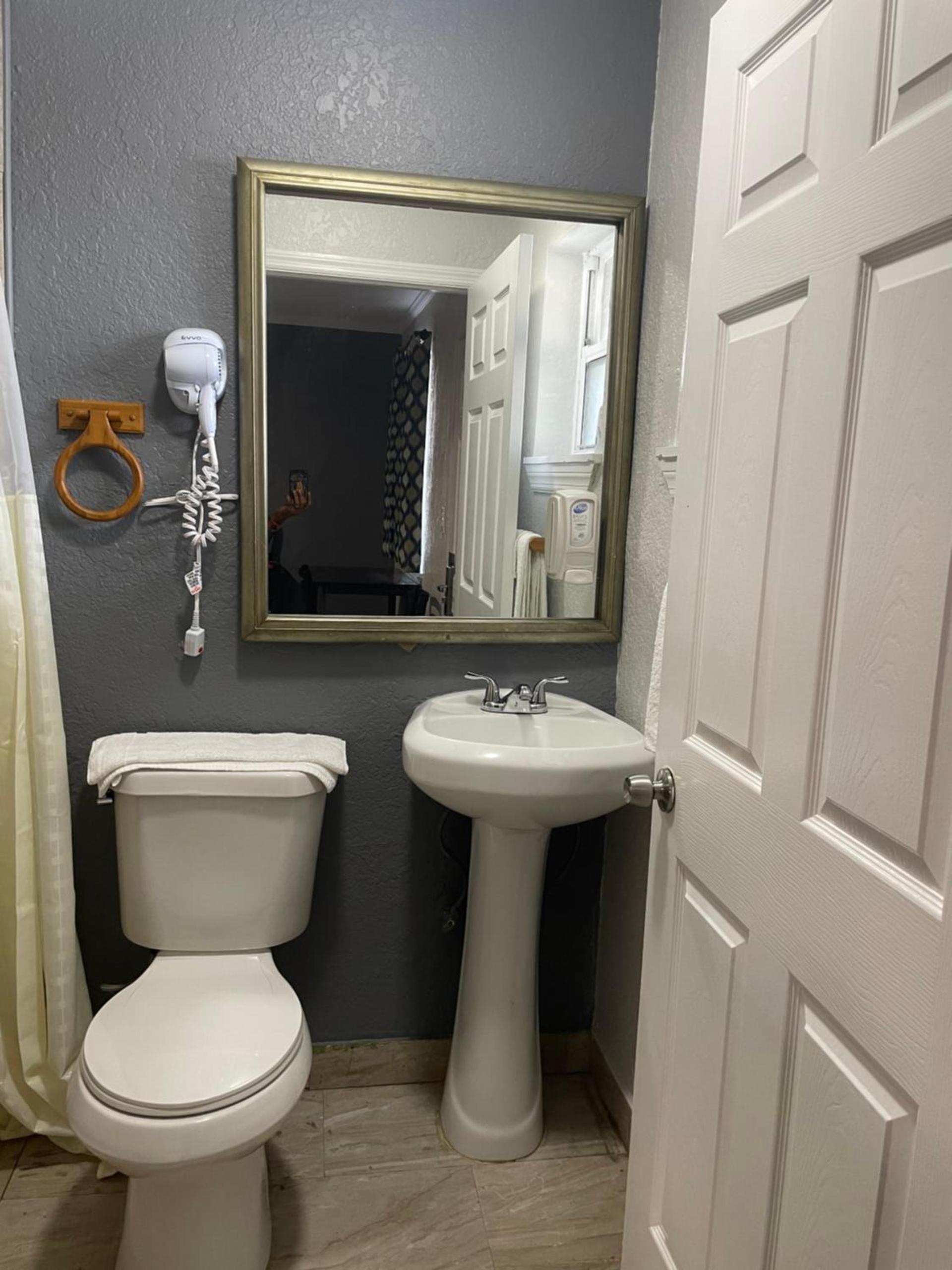 Old Town Inn photo 9