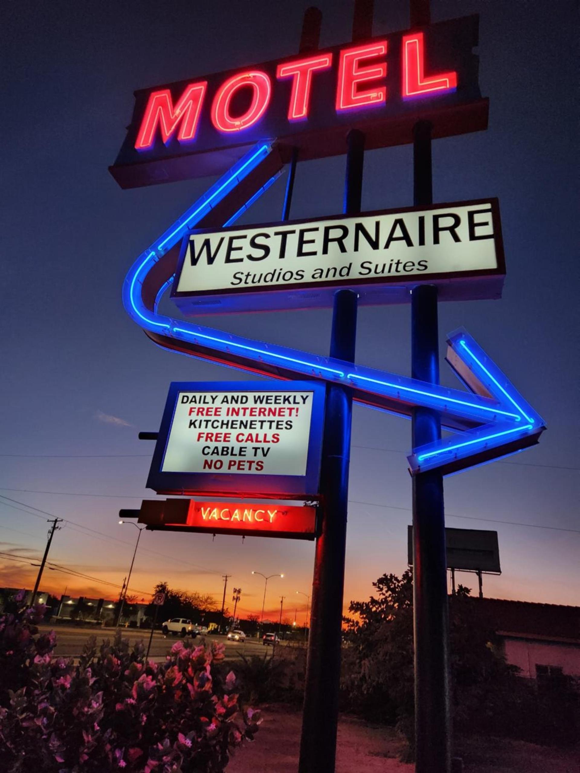 Westernaire Motel photo 49
