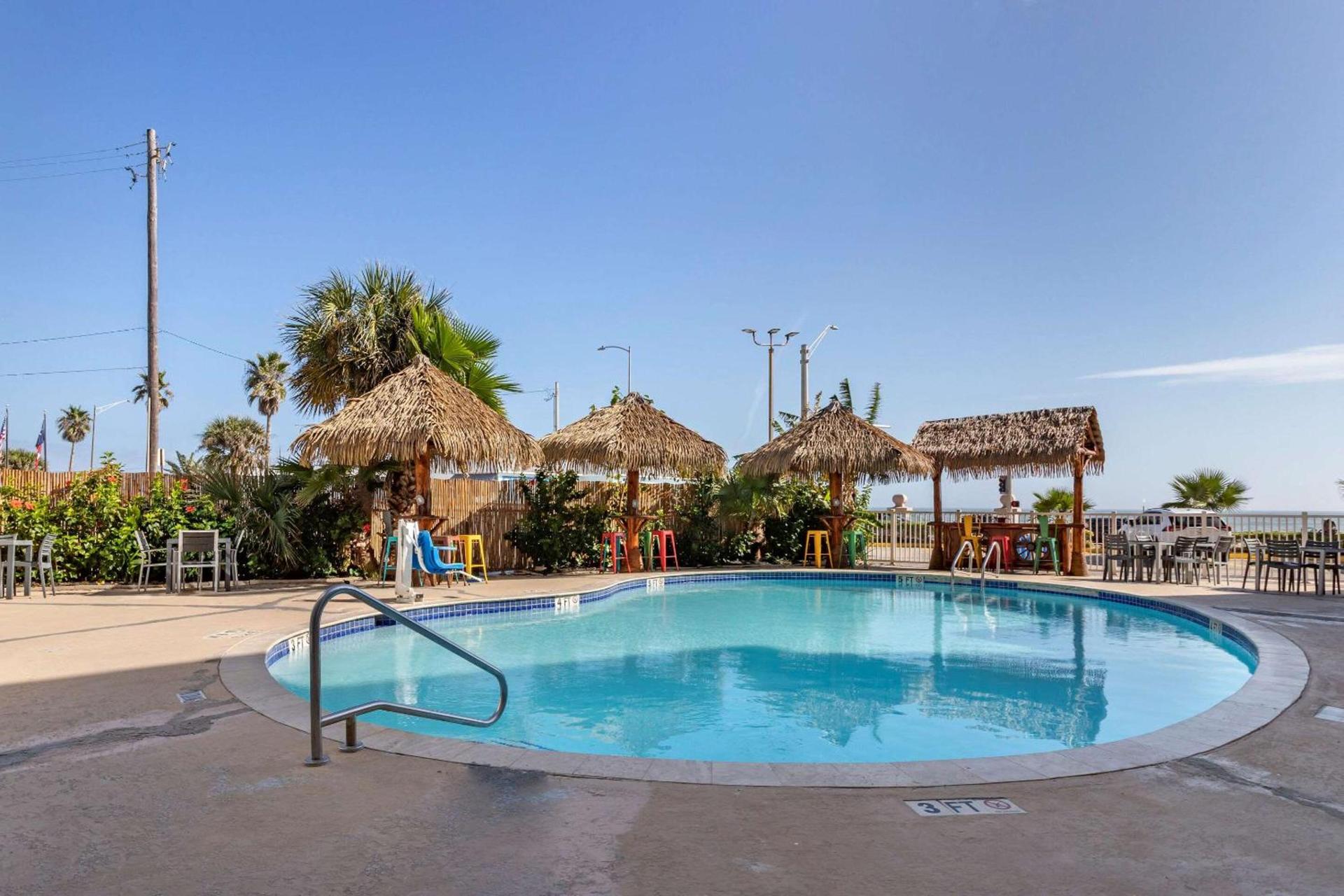 Clarion Pointe Galveston Seawall photo 74