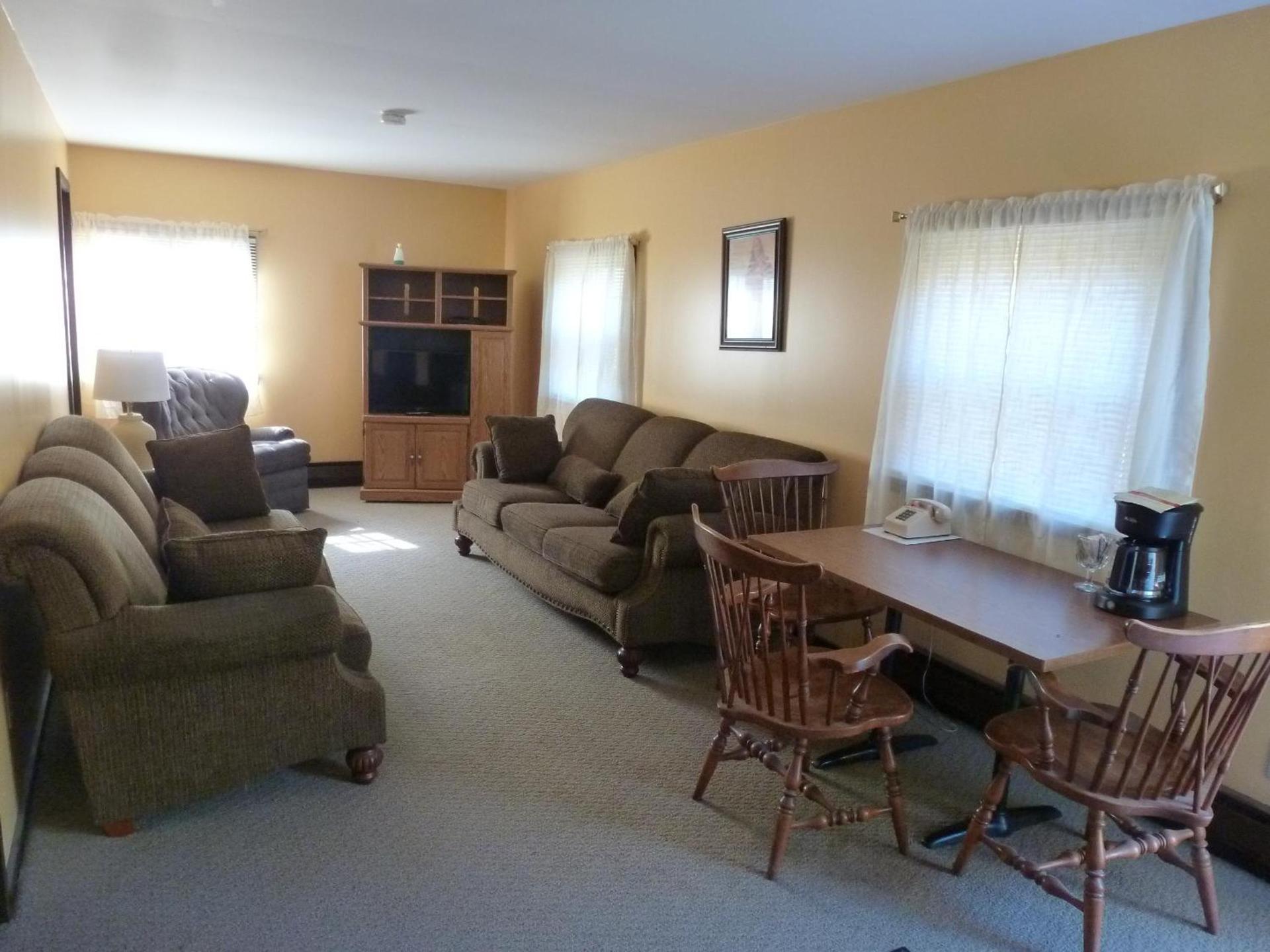 Viking Motel photo 13