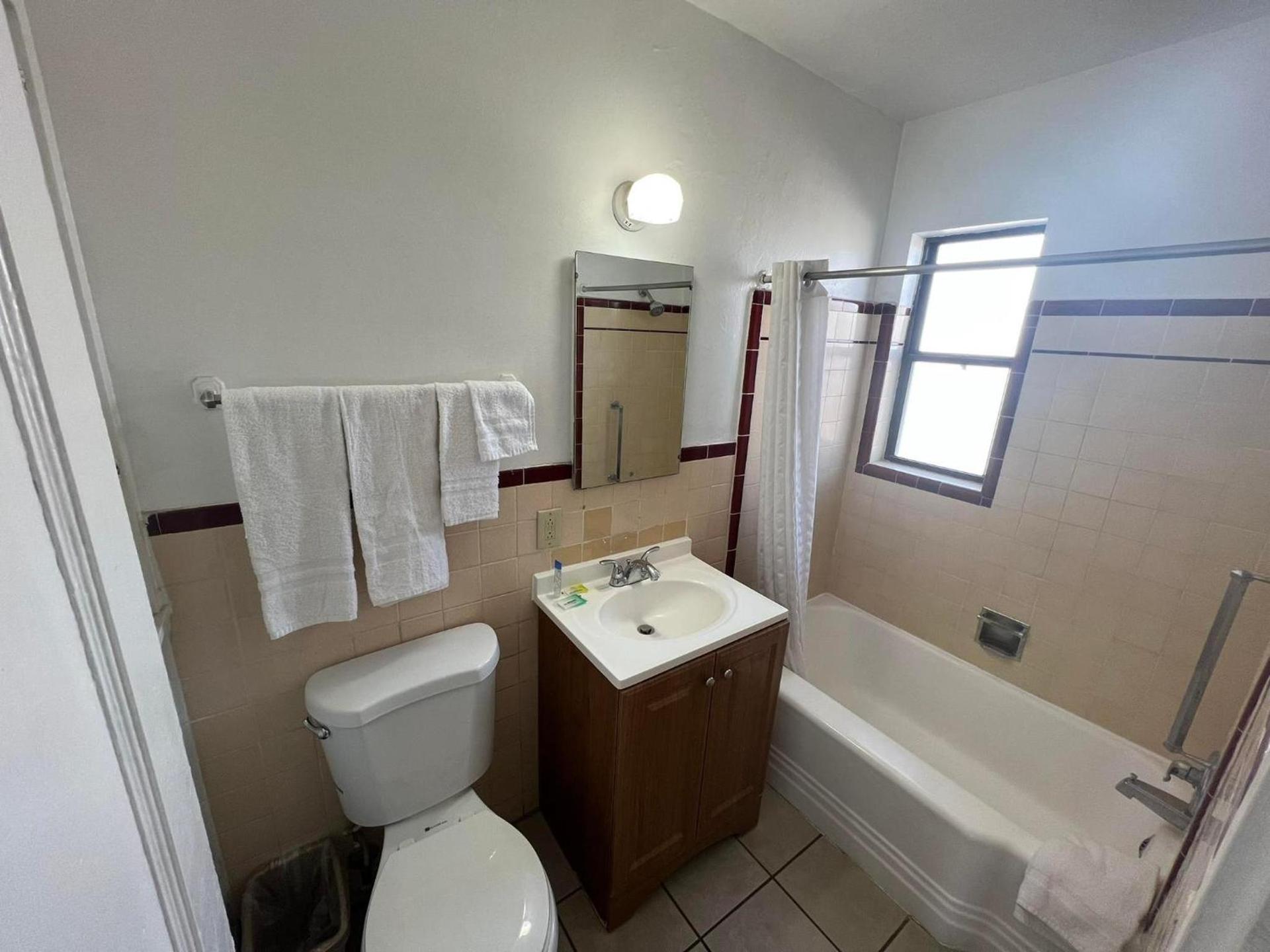 Quail Inn Motel photo 10
