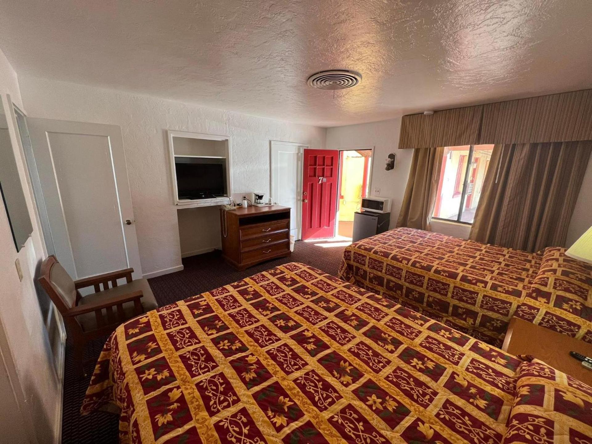 Quail Inn Motel photo 7