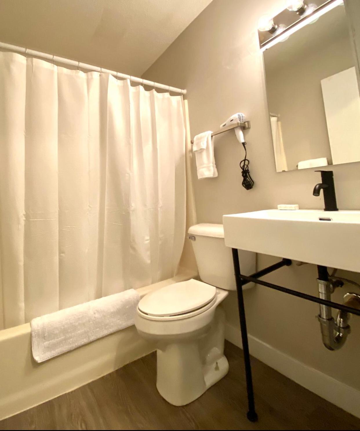 Onora Suites photo 39