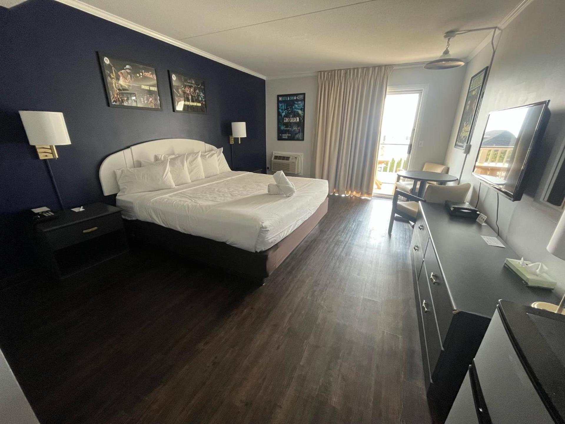 Hotel Dewey photo 13