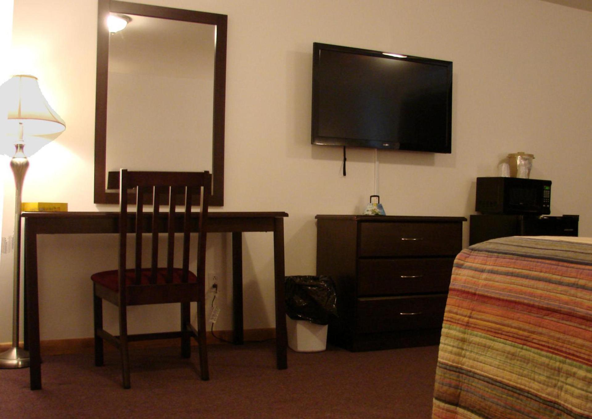 Centennial Motel photo 4