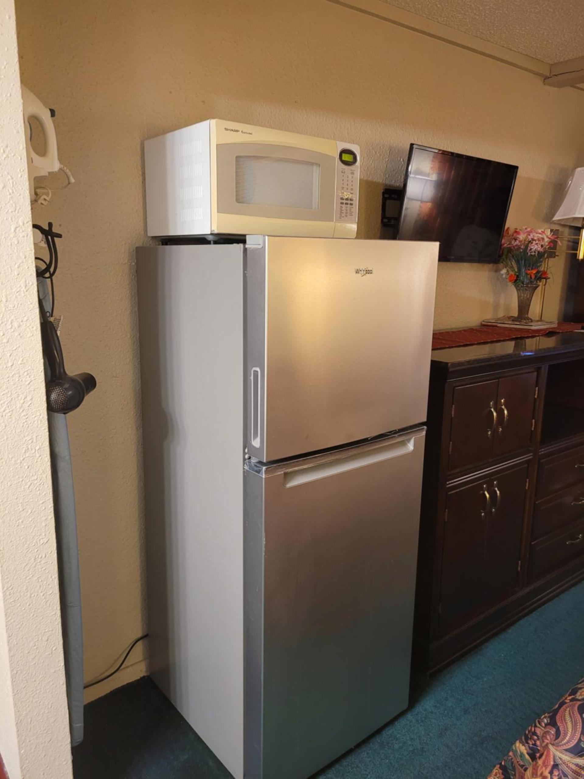 Express Inn and Suites photo 16