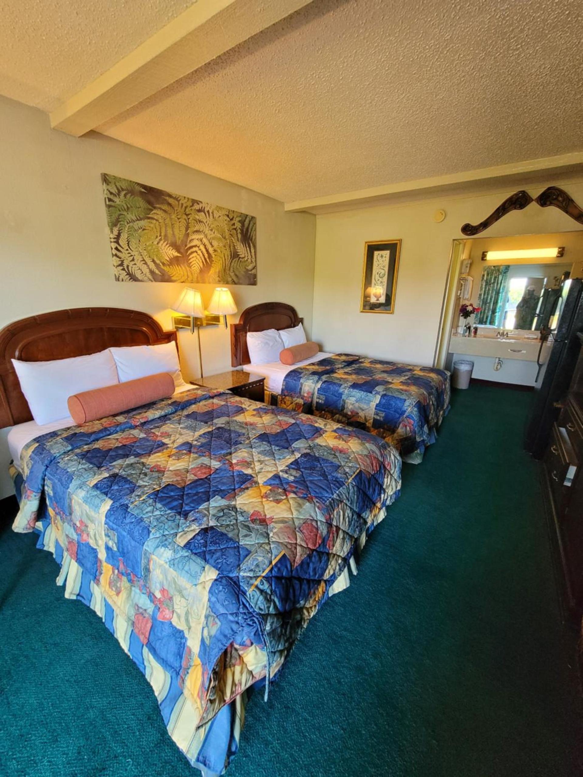 Express Inn and Suites photo 4