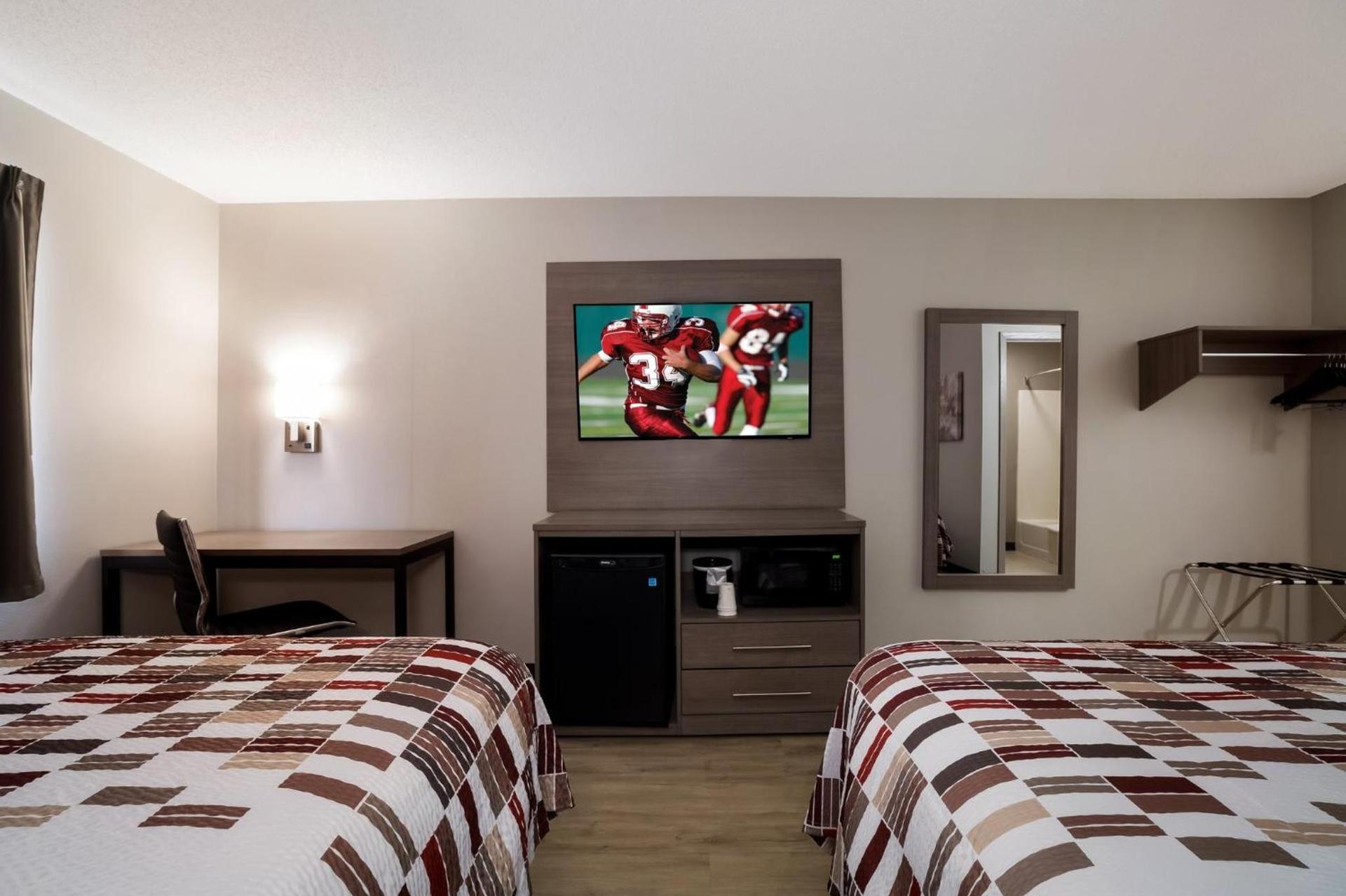 Red Roof Inn Marston photo 18
