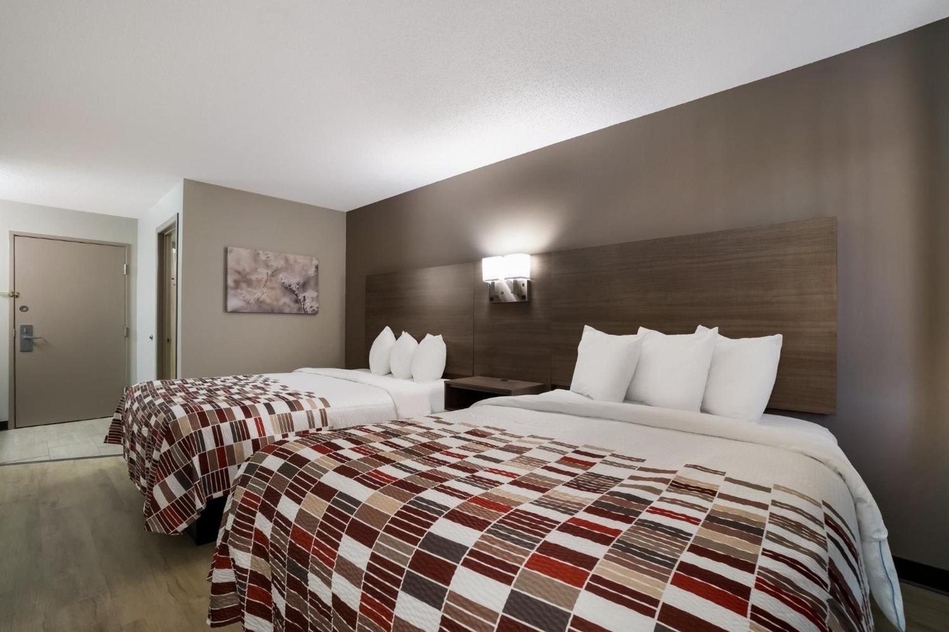 Red Roof Inn Marston photo 20