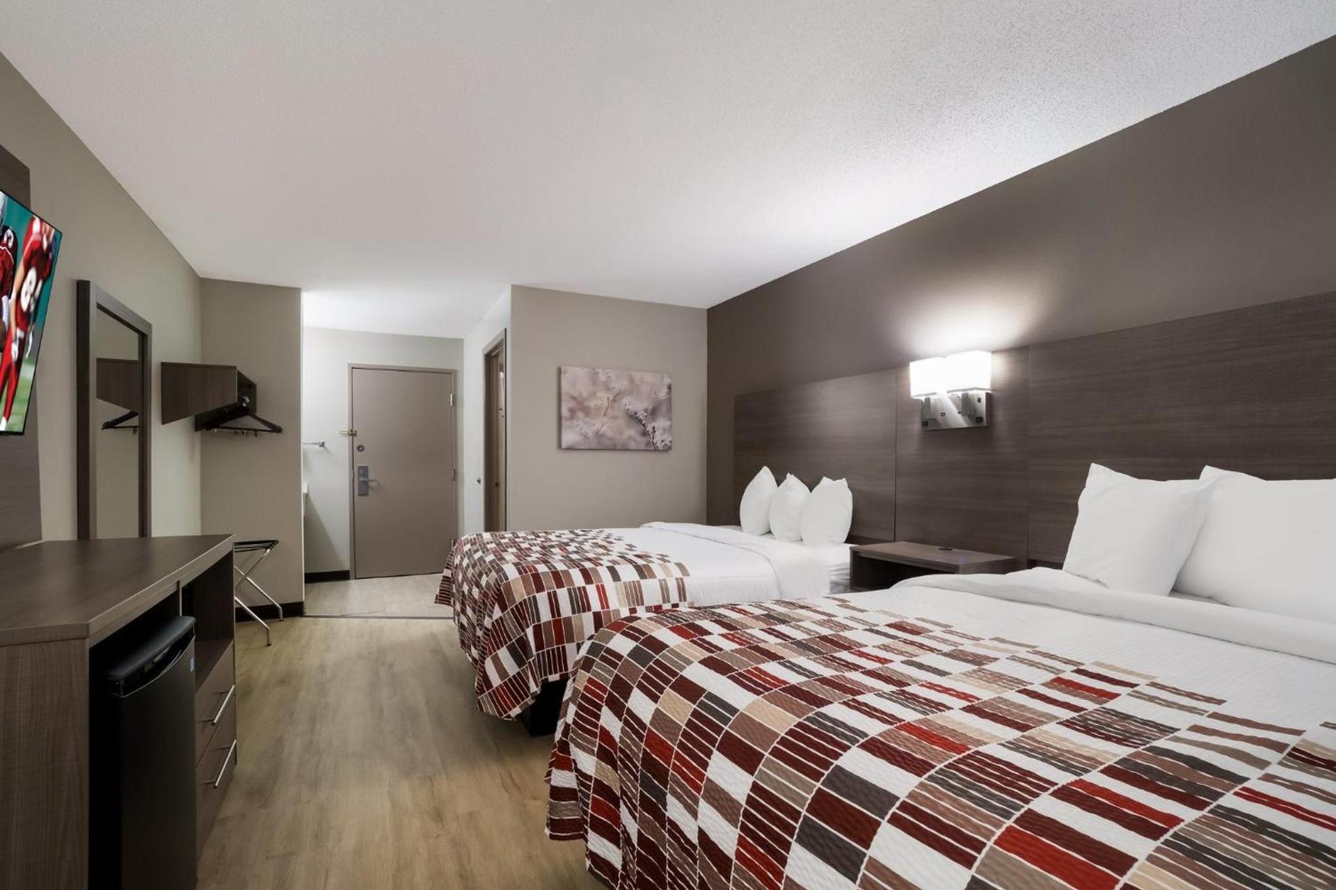 Red Roof Inn Marston photo 11