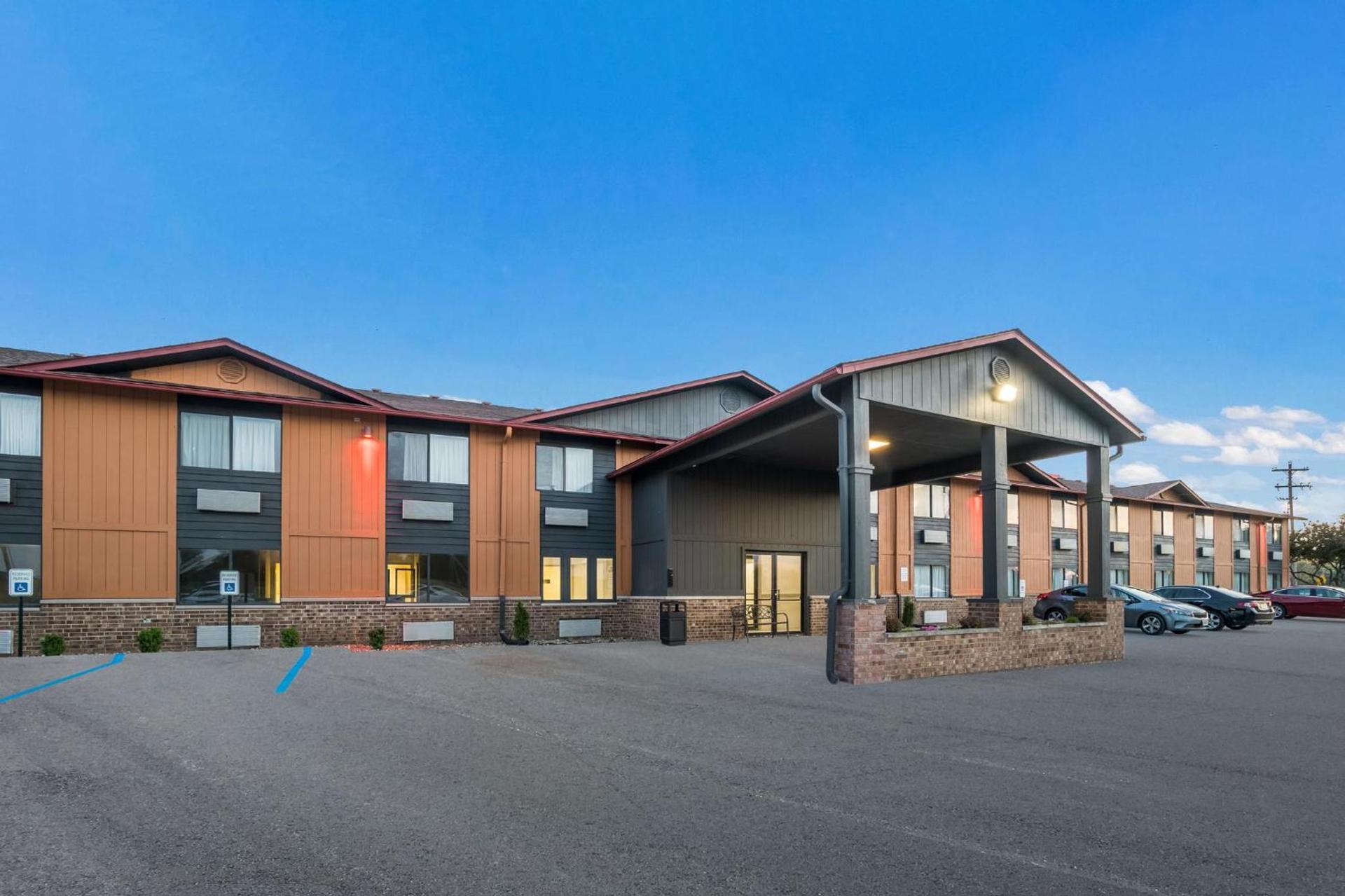 Red Roof Inn Marston photo 3