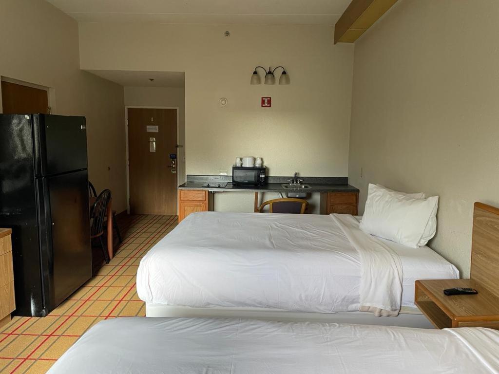 AIRPORT LODGING Pittsburgh Airport photo 14