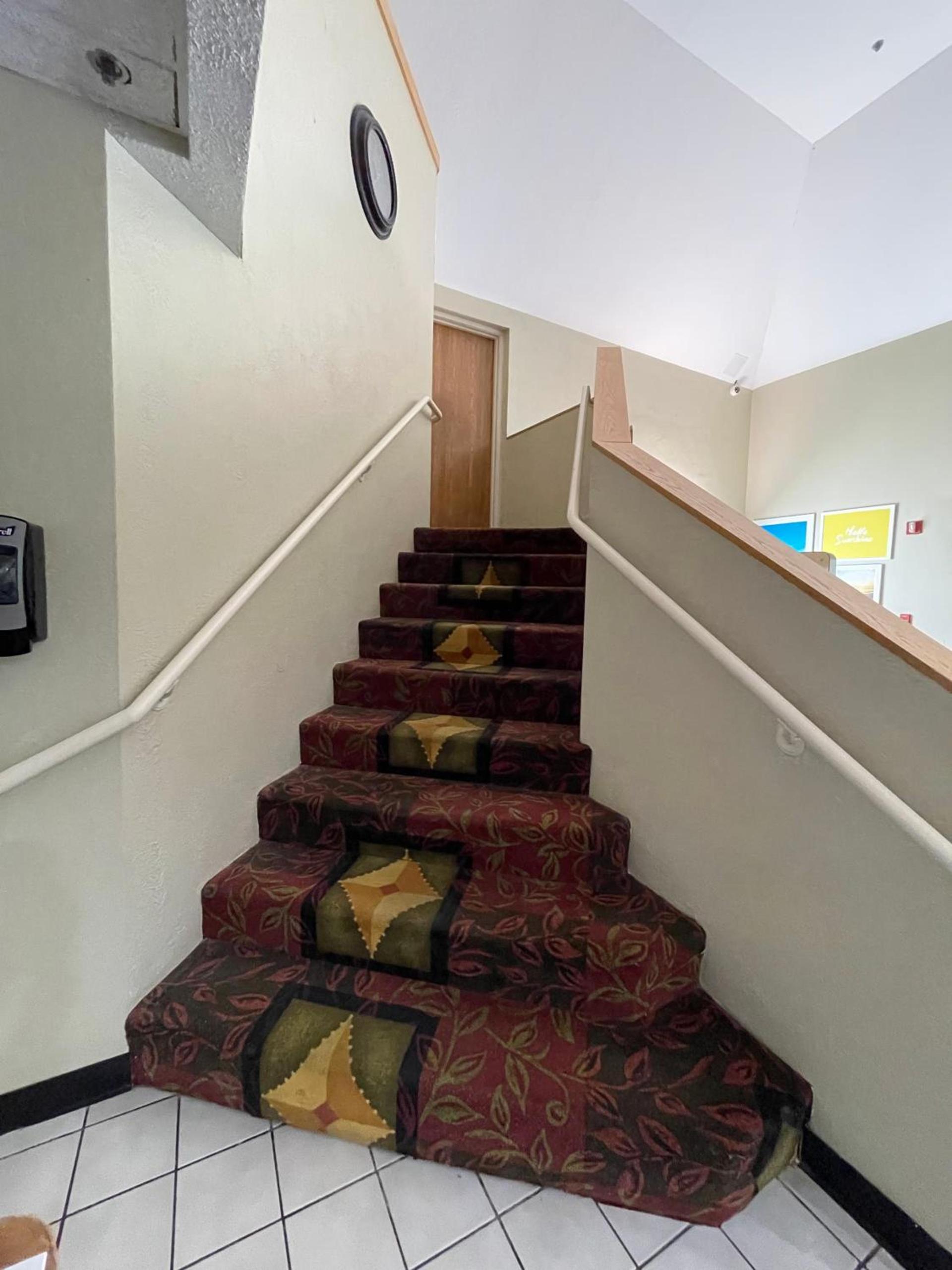 AIRPORT LODGING Pittsburgh Airport photo 44