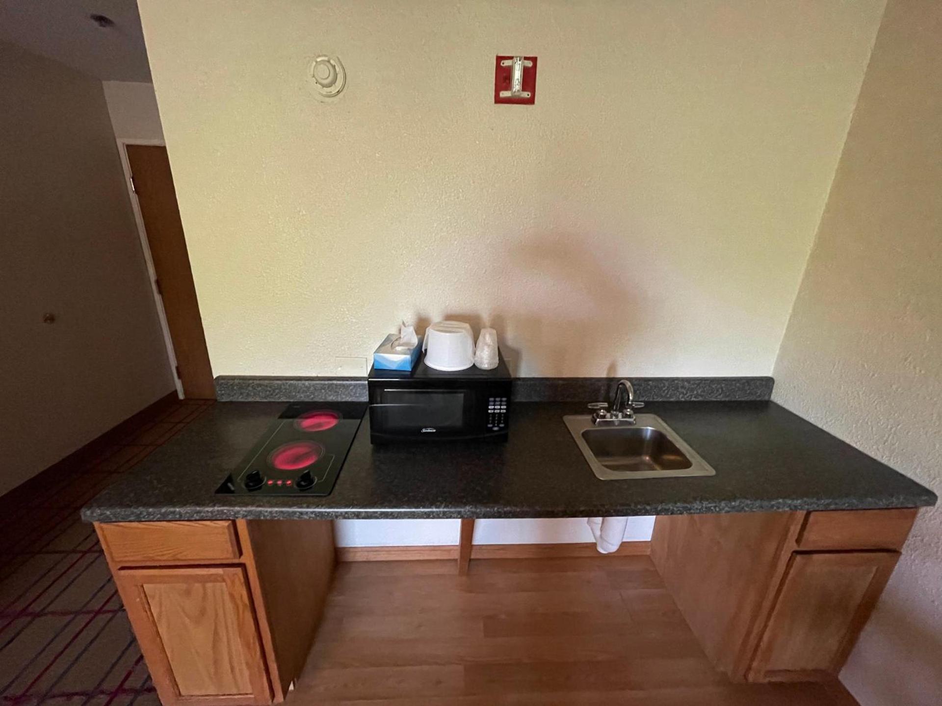 AIRPORT LODGING Pittsburgh Airport photo 45