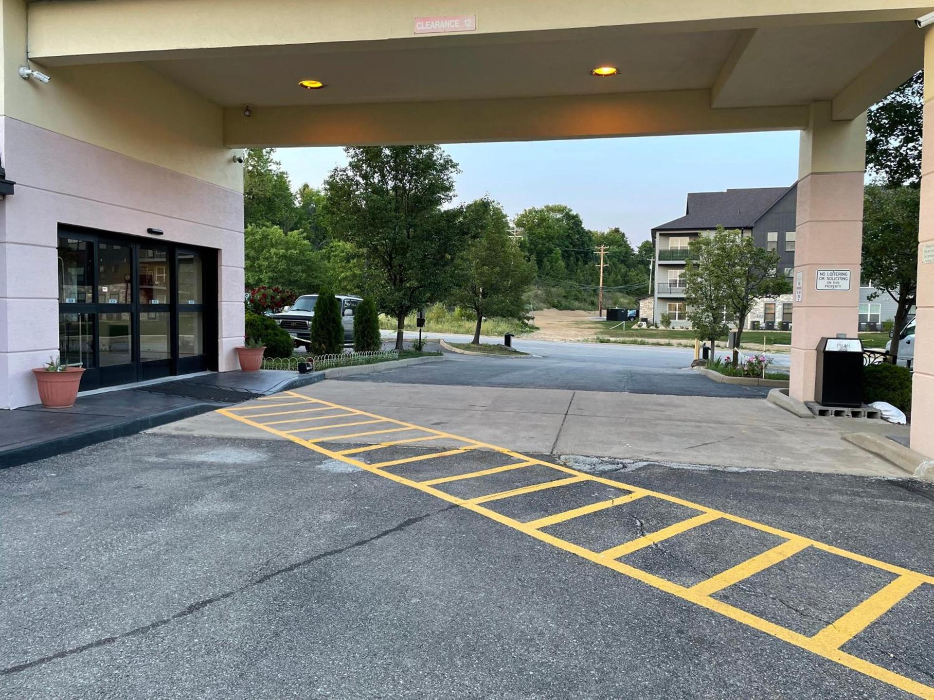 AIRPORT LODGING Pittsburgh Airport photo 54