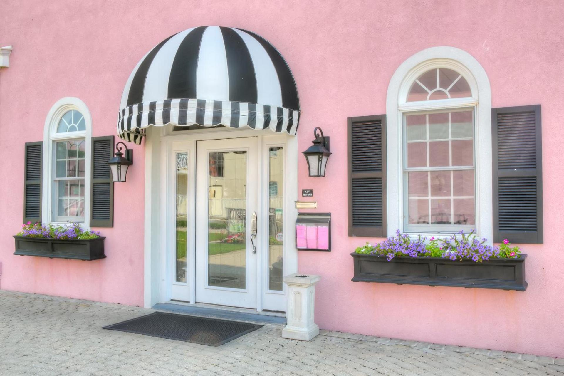 Periwinkle Inn photo 29