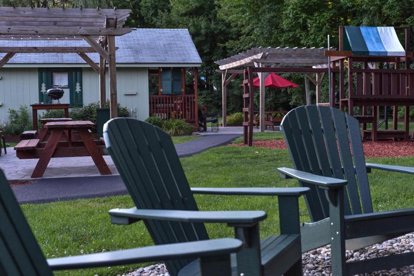 Adirondack Sunrise Lodge photo 83