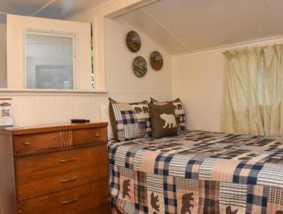 Adirondack Sunrise Lodge photo 30