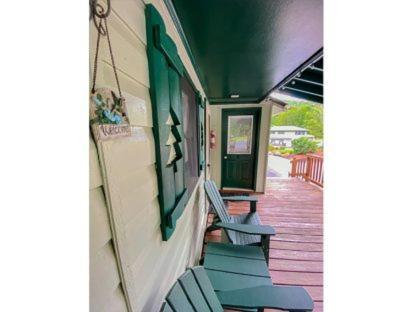 Adirondack Sunrise Lodge photo 100