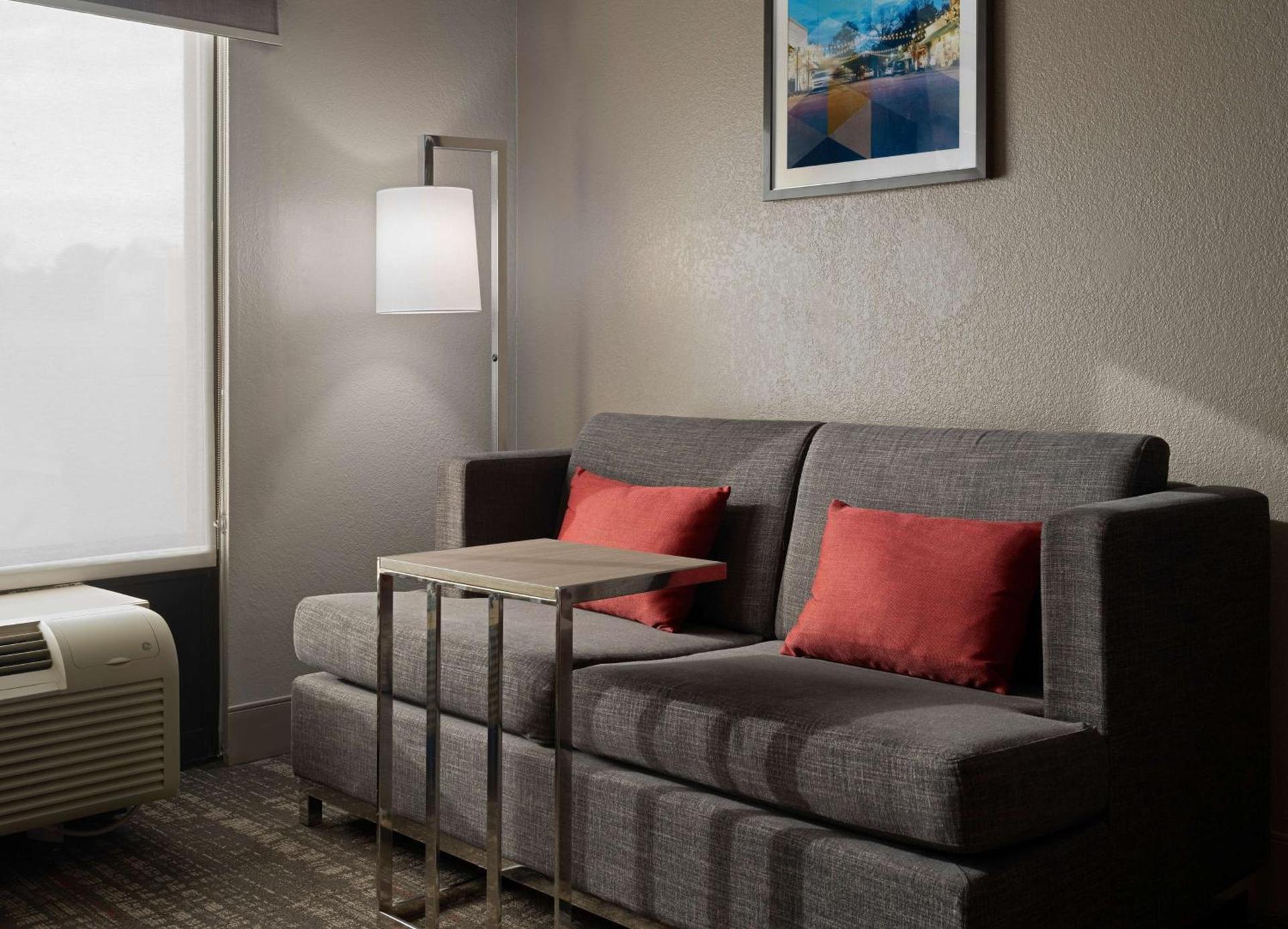 Hampton Inn Clinton photo 35