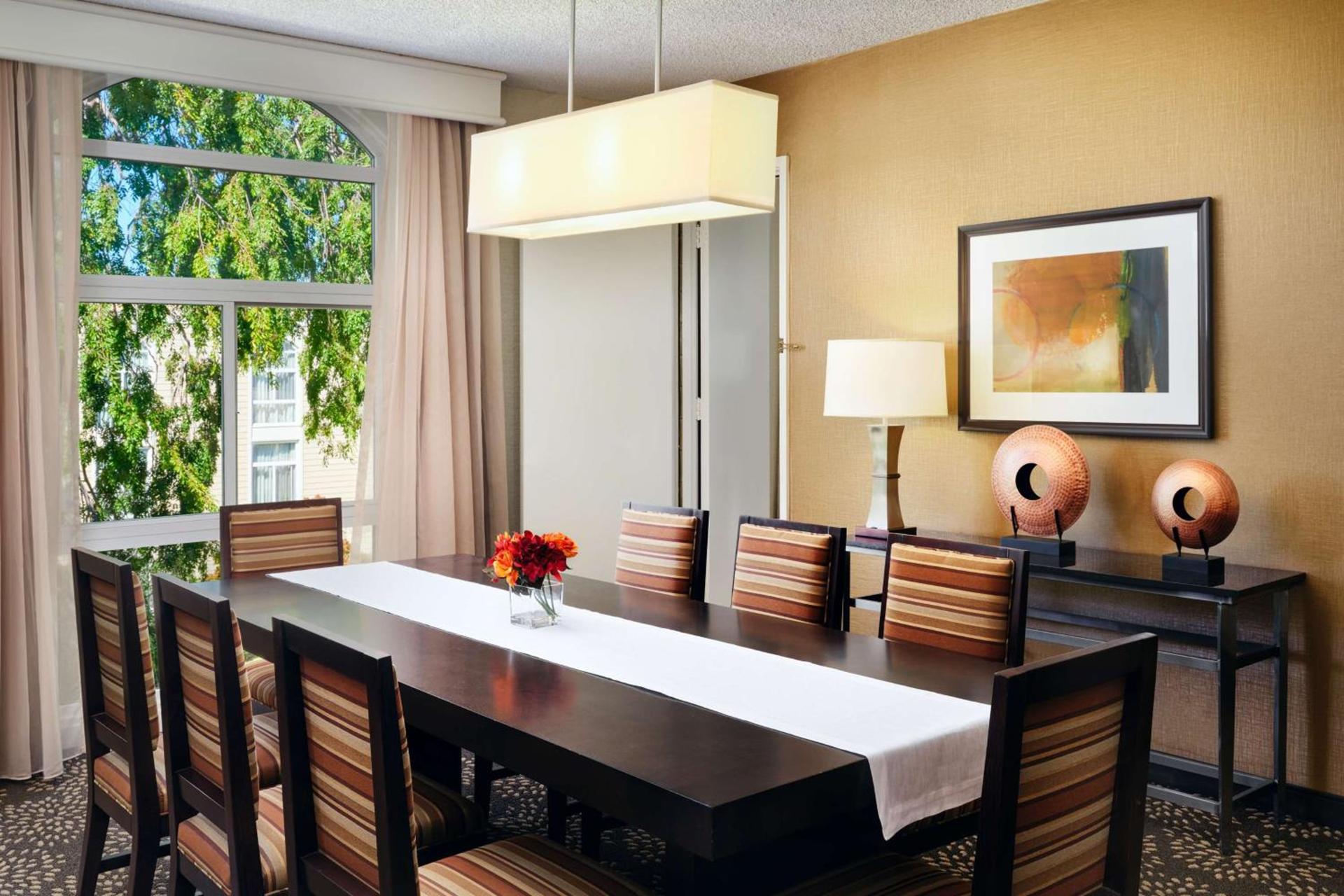 Hilton Oakland Airport photo 18